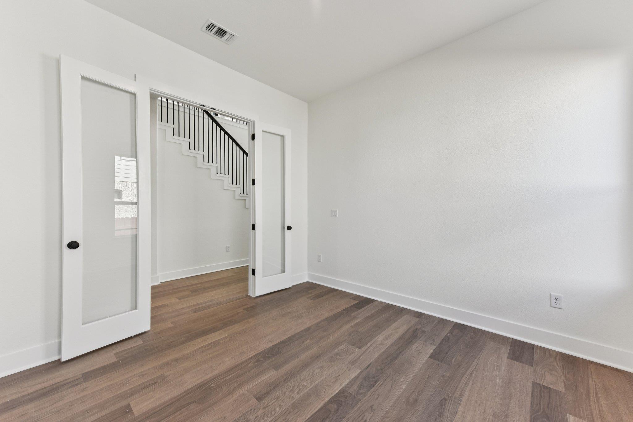 1242 Robin Trl, Round Rock, TX 78681