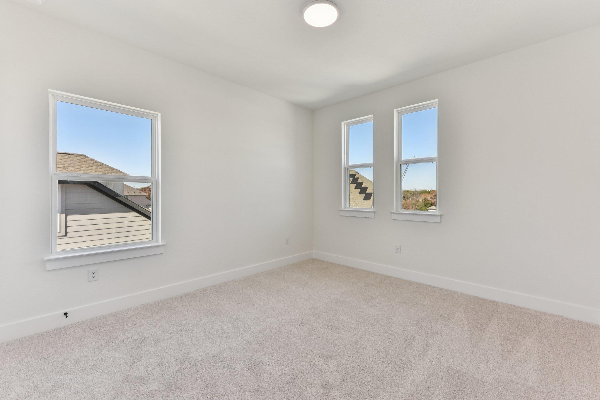 1242 Robin Trl, Round Rock, TX 78681