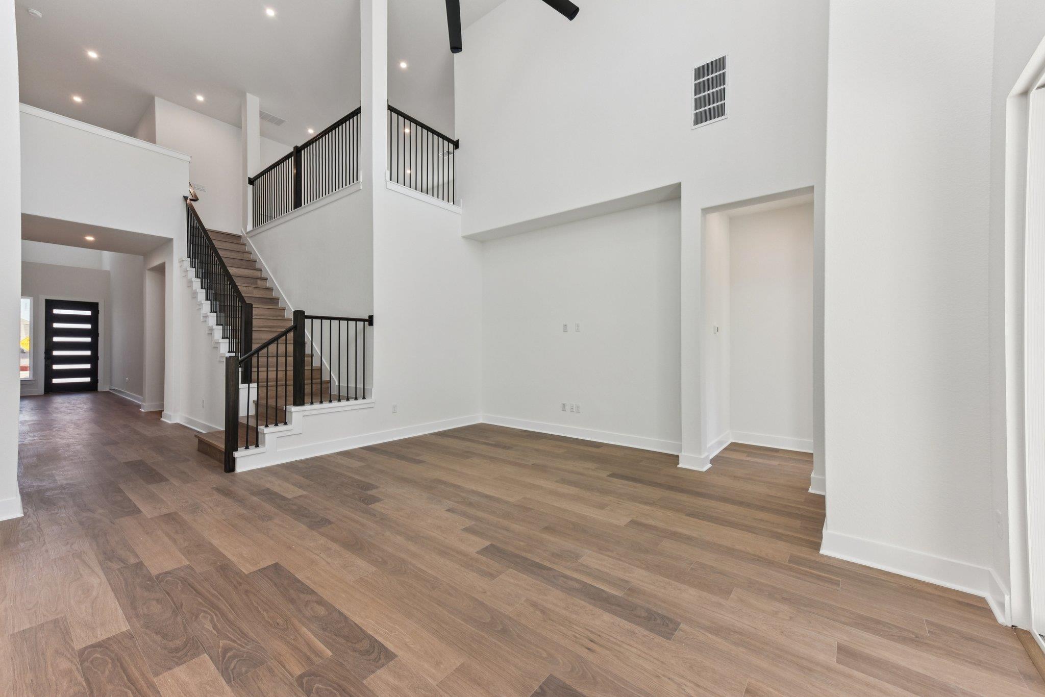 1242 Robin Trl, Round Rock, TX 78681