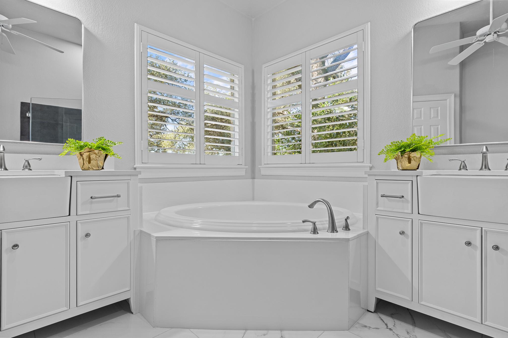 9512 Palmbrook Dr, Austin, TX 78717