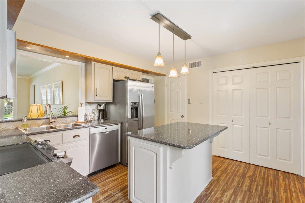 2217 Stagecoach Trl, Temple, TX 76502