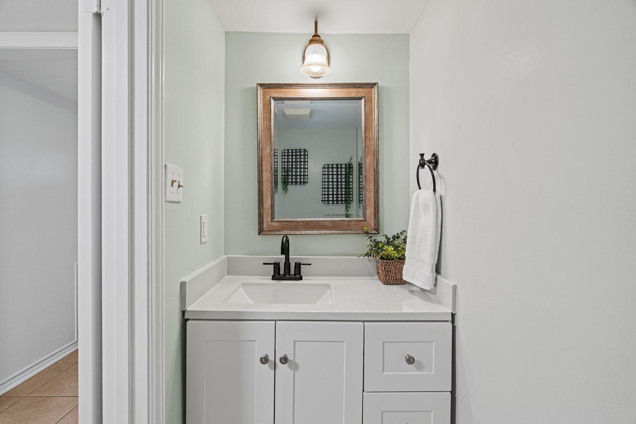 105 Tallwood Dr, Georgetown, TX 78628