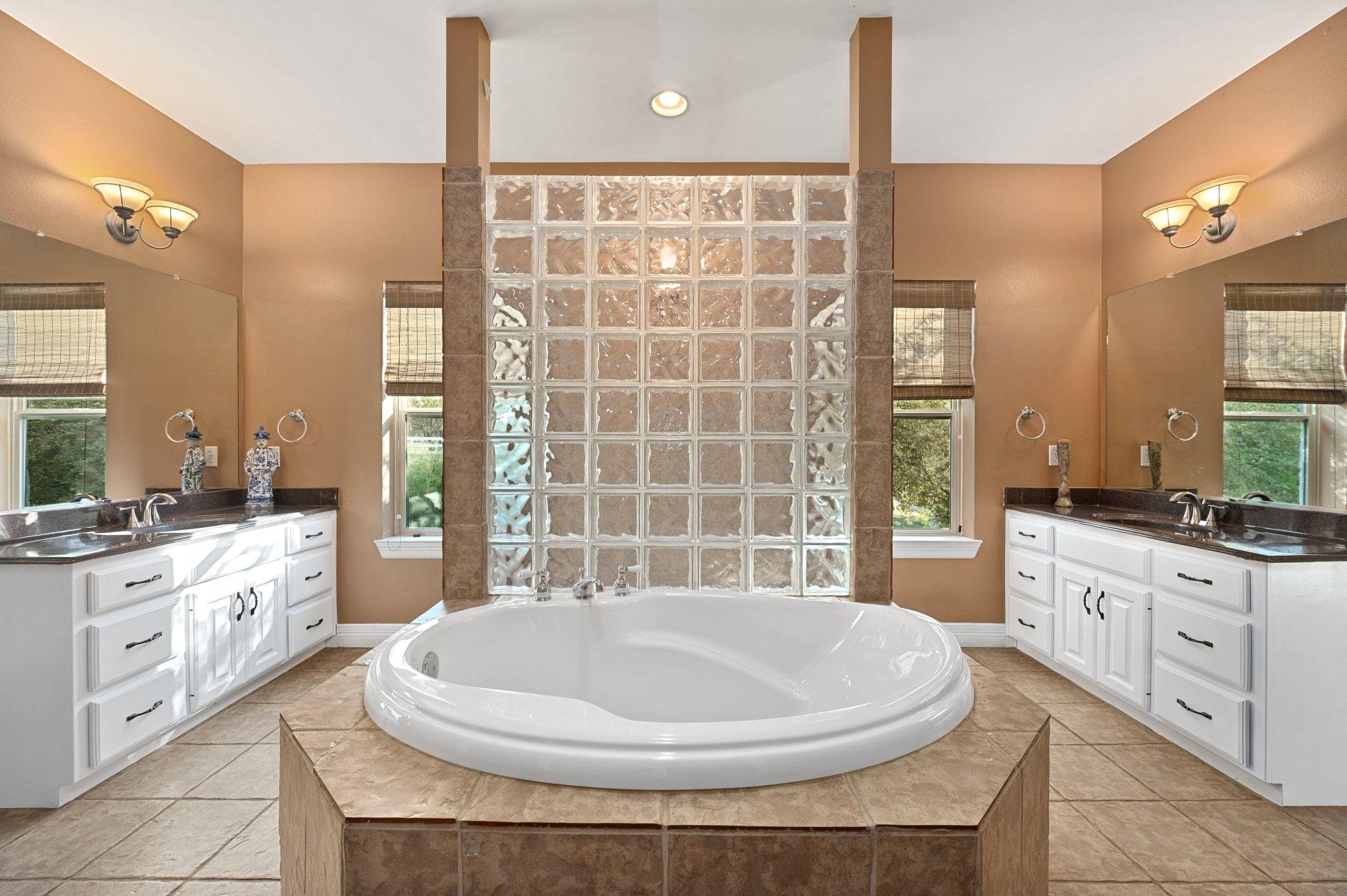 368 Courtnees Way, Georgetown, TX 78626