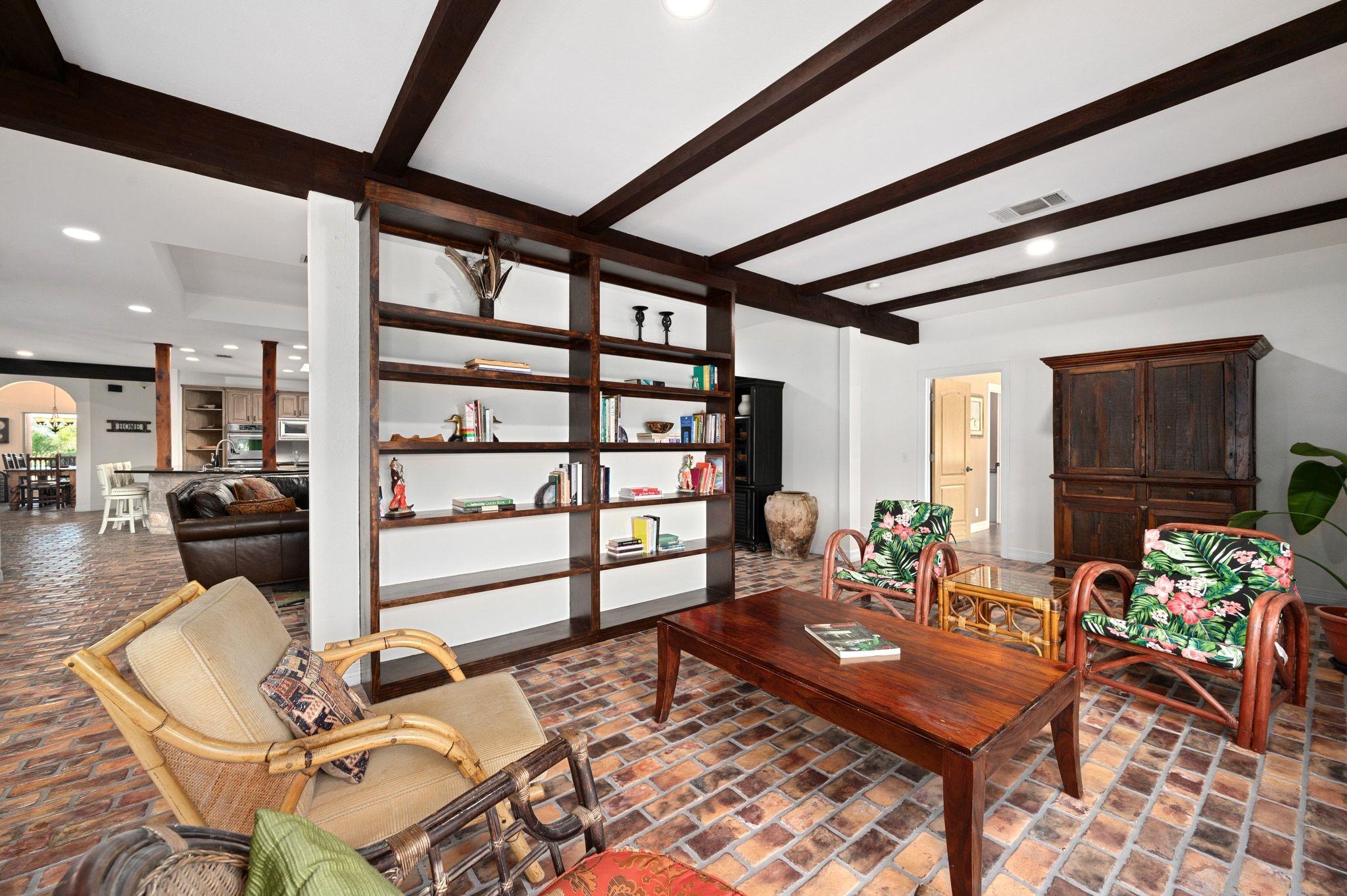 368 Courtnees Way, Georgetown, TX 78626