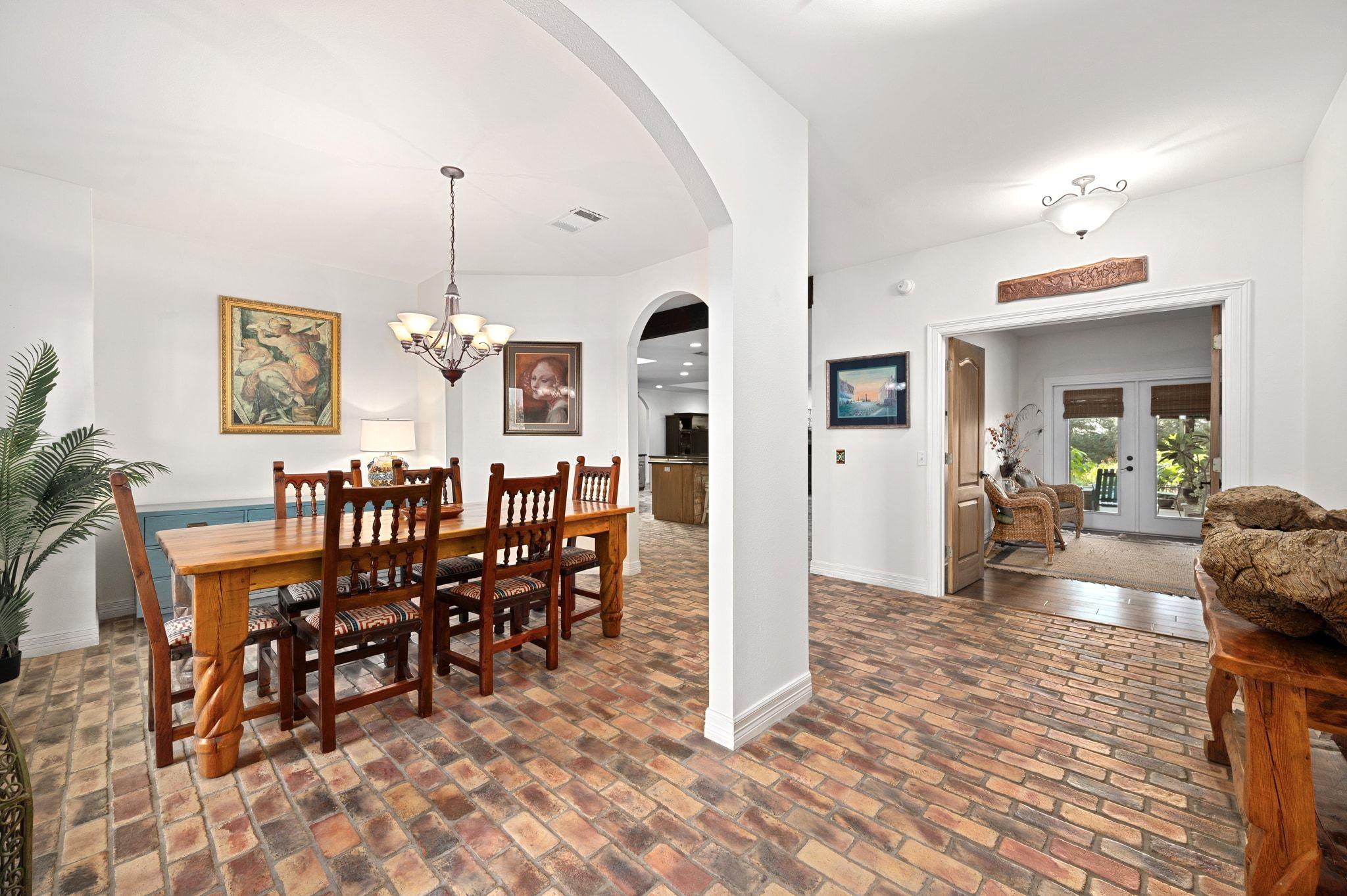 368 Courtnees Way, Georgetown, TX 78626