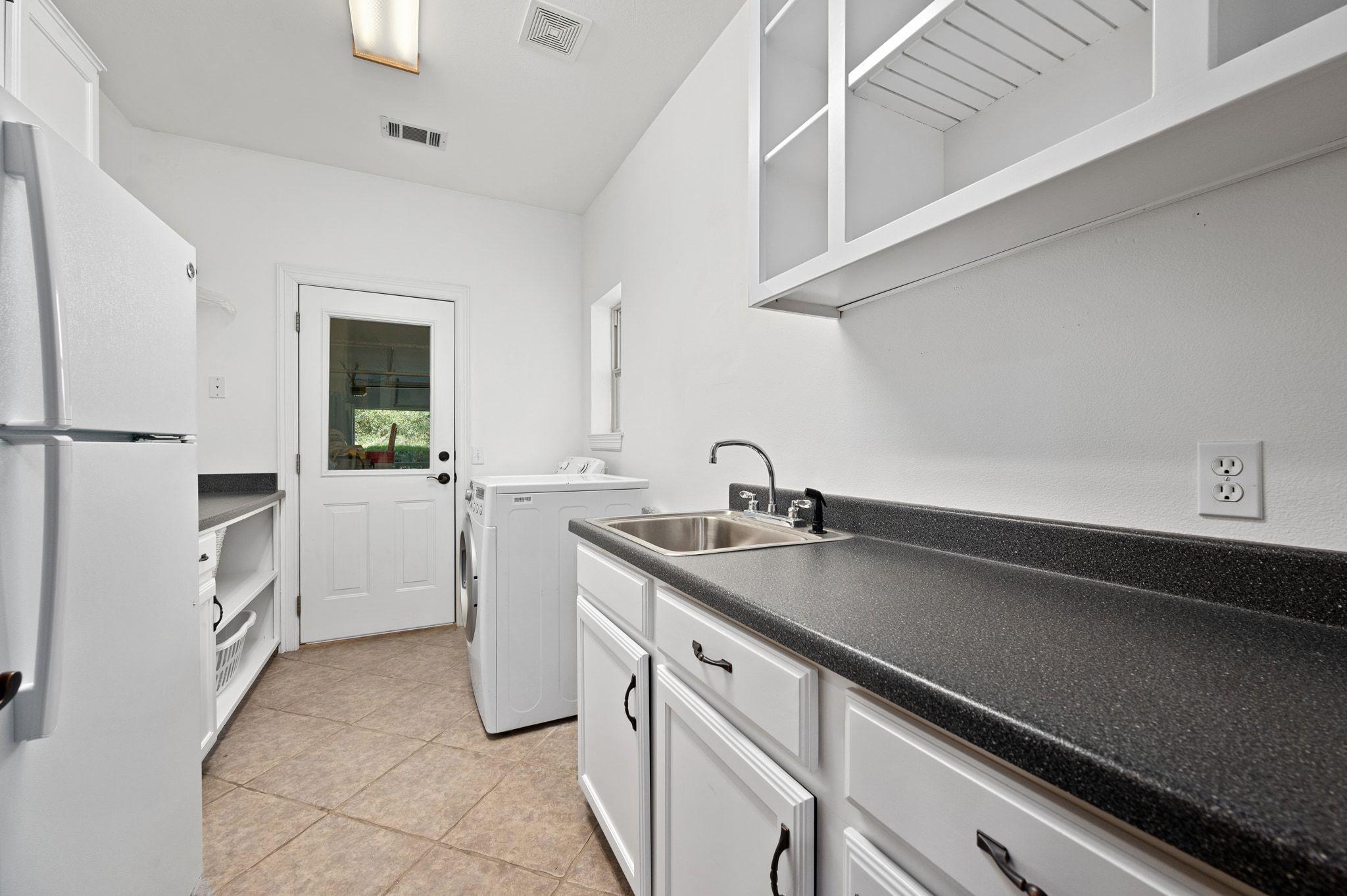 368 Courtnees Way, Georgetown, TX 78626