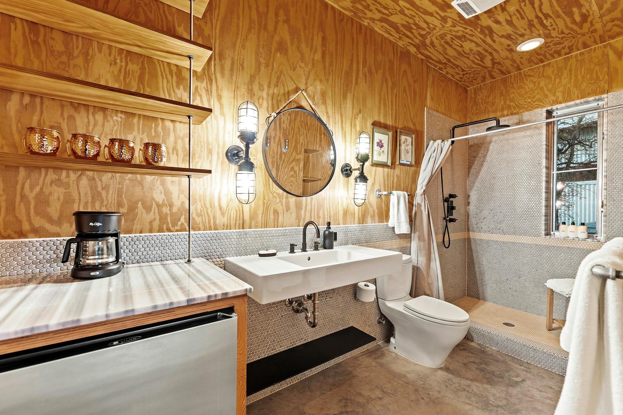 108 Exit Strategy Ln # 108, Llano, TX 78643