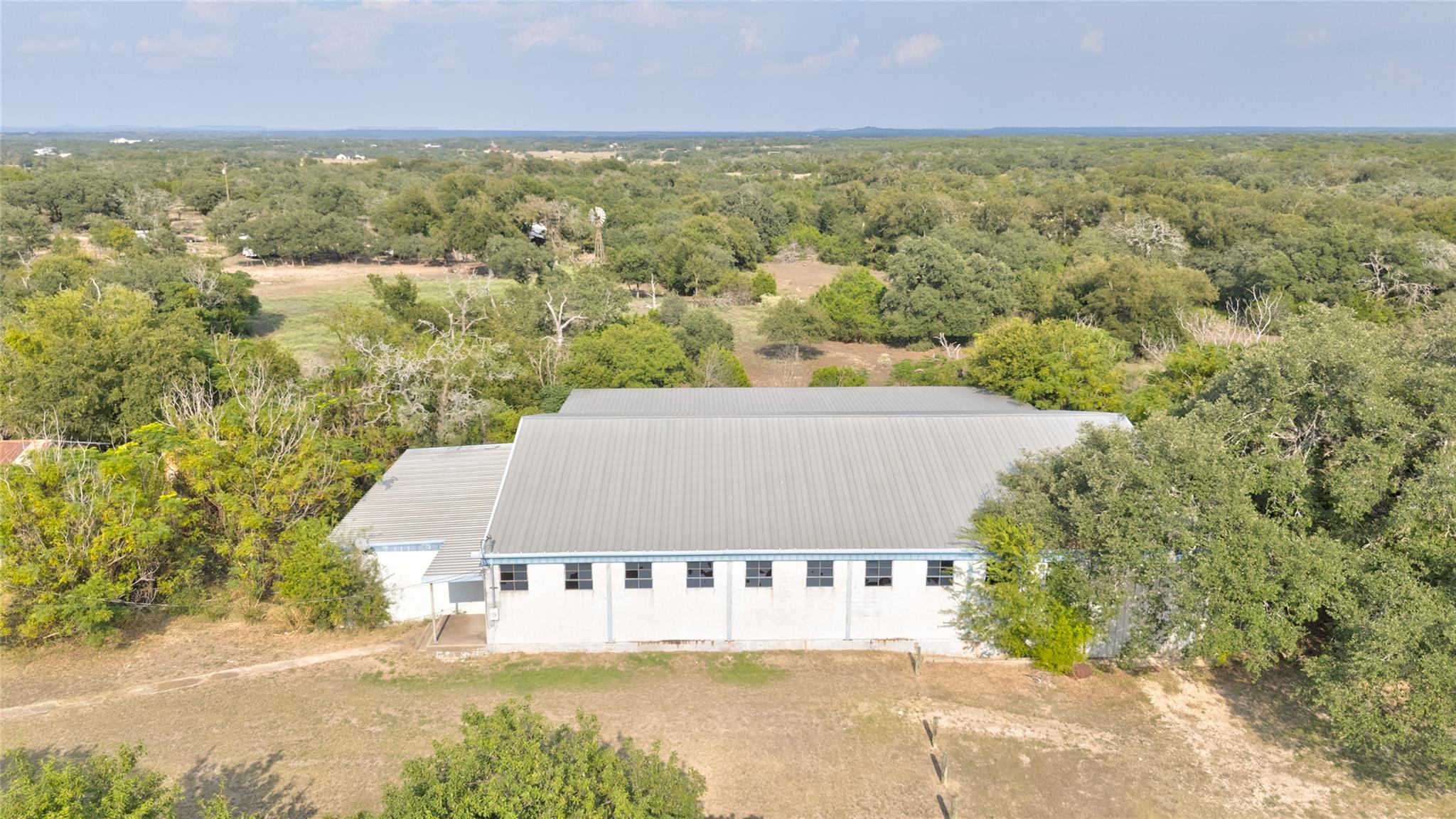 211 Loop 308, Briggs, TX 78608