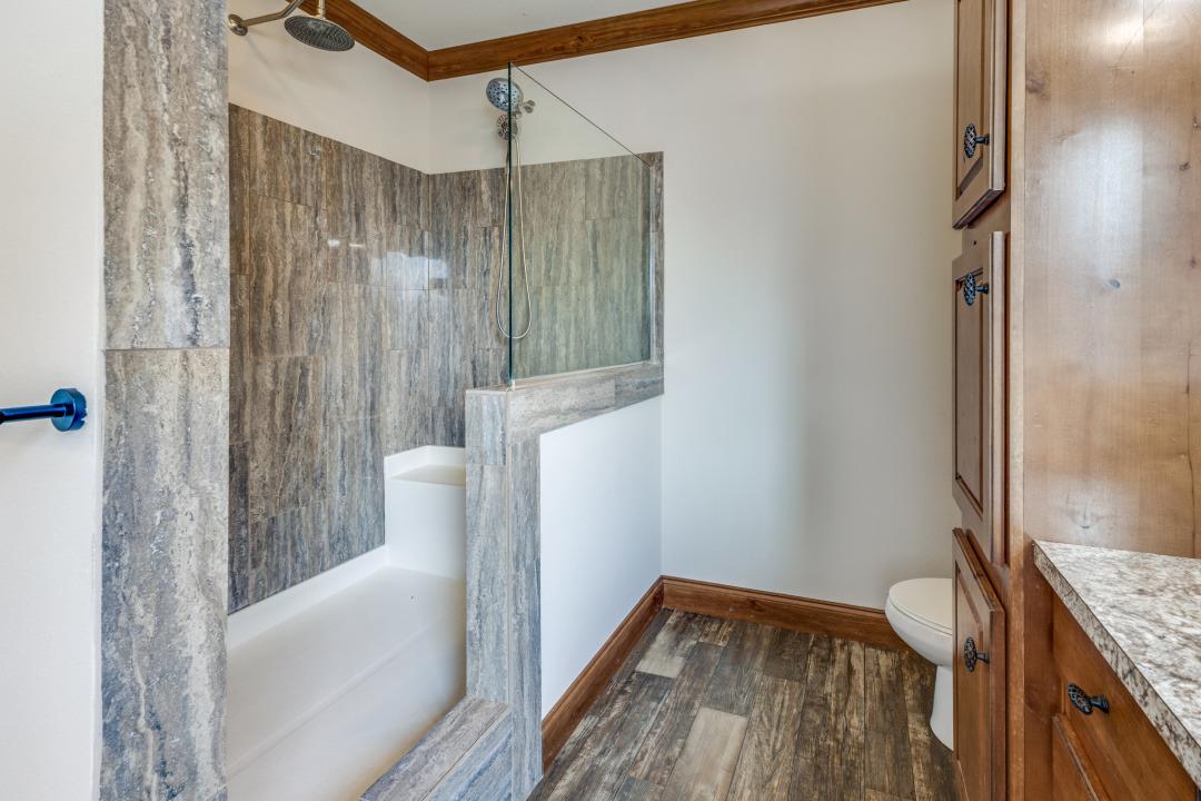 168 River Oaks Dr, Cedar Creek, TX 78612