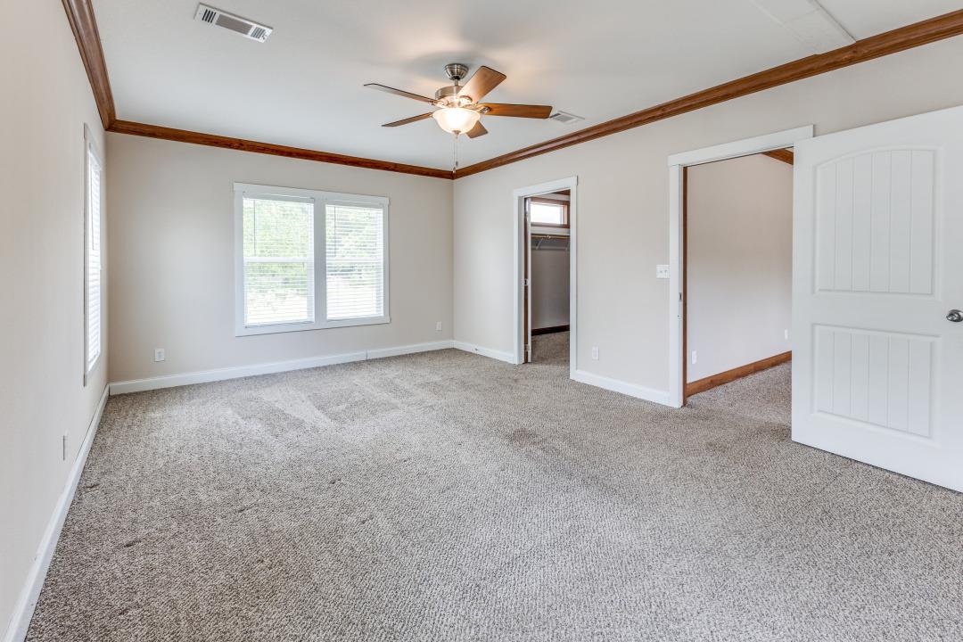 168 River Oaks Dr, Cedar Creek, TX 78612