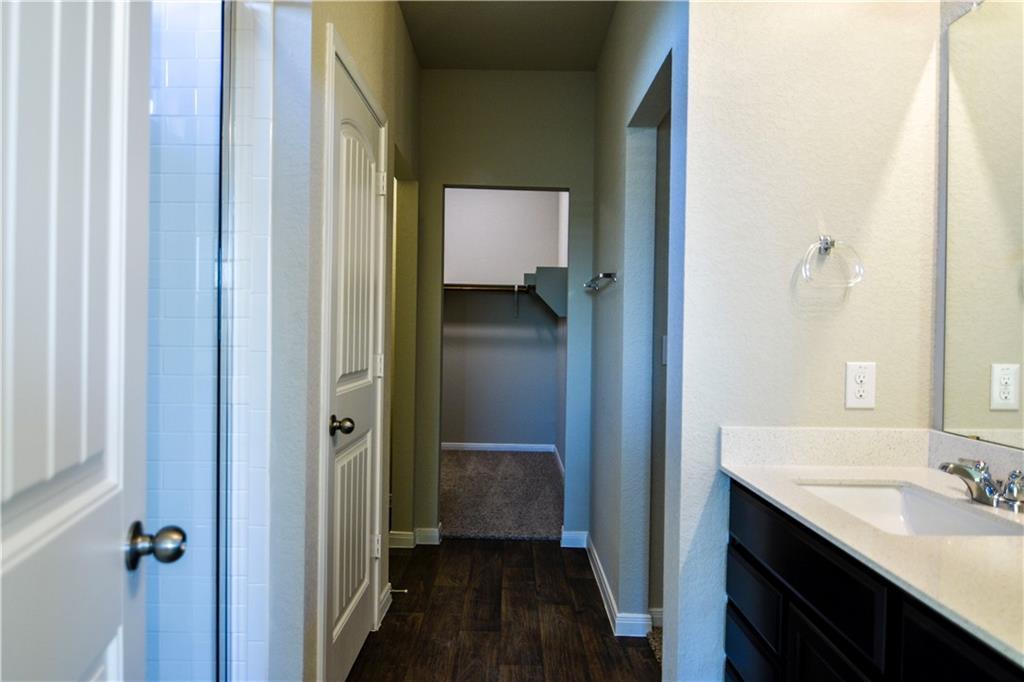 117 Rochester Ln, Hutto, TX 78634