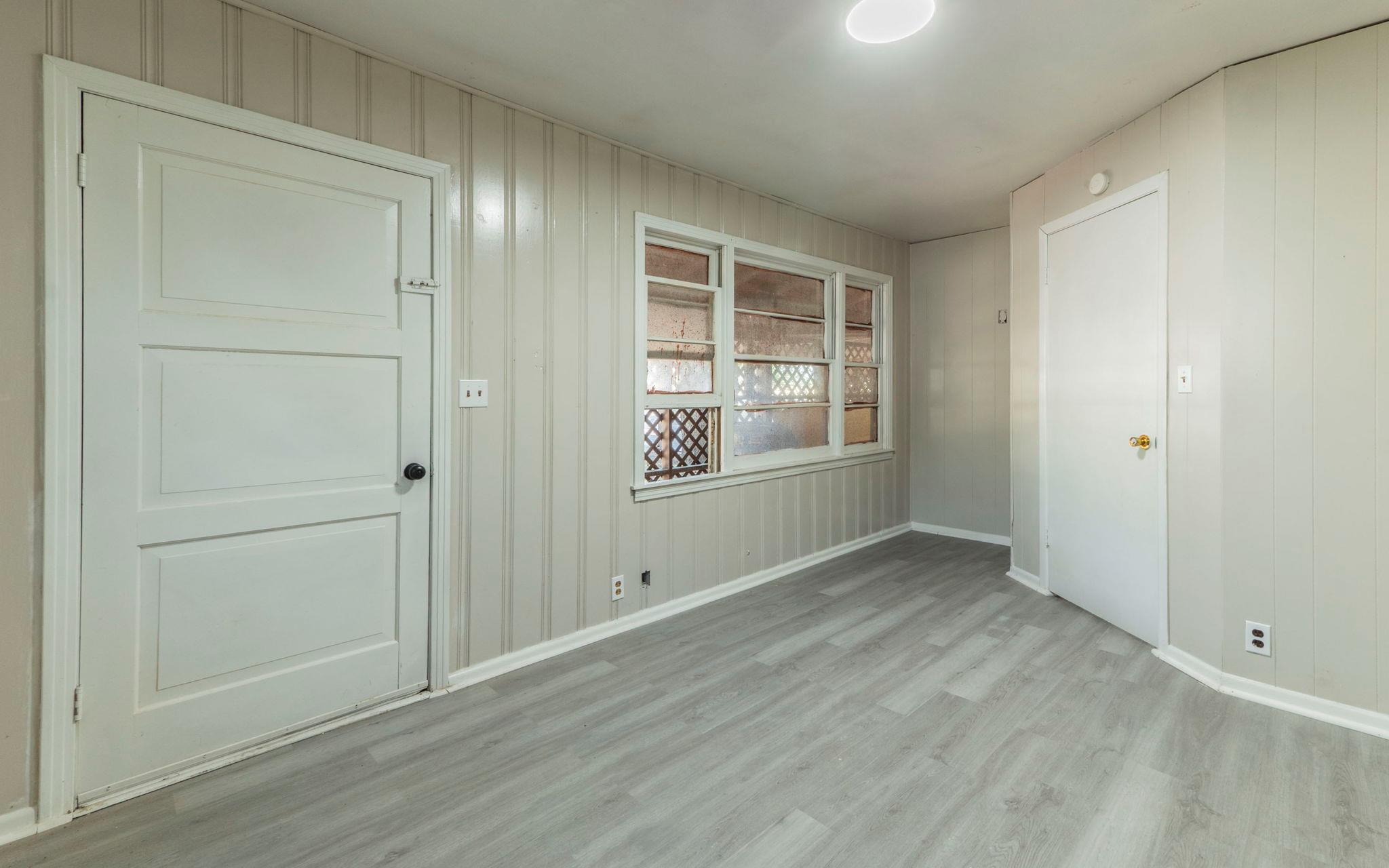 574 Oaklawn Dr, Rockdale, TX 76567