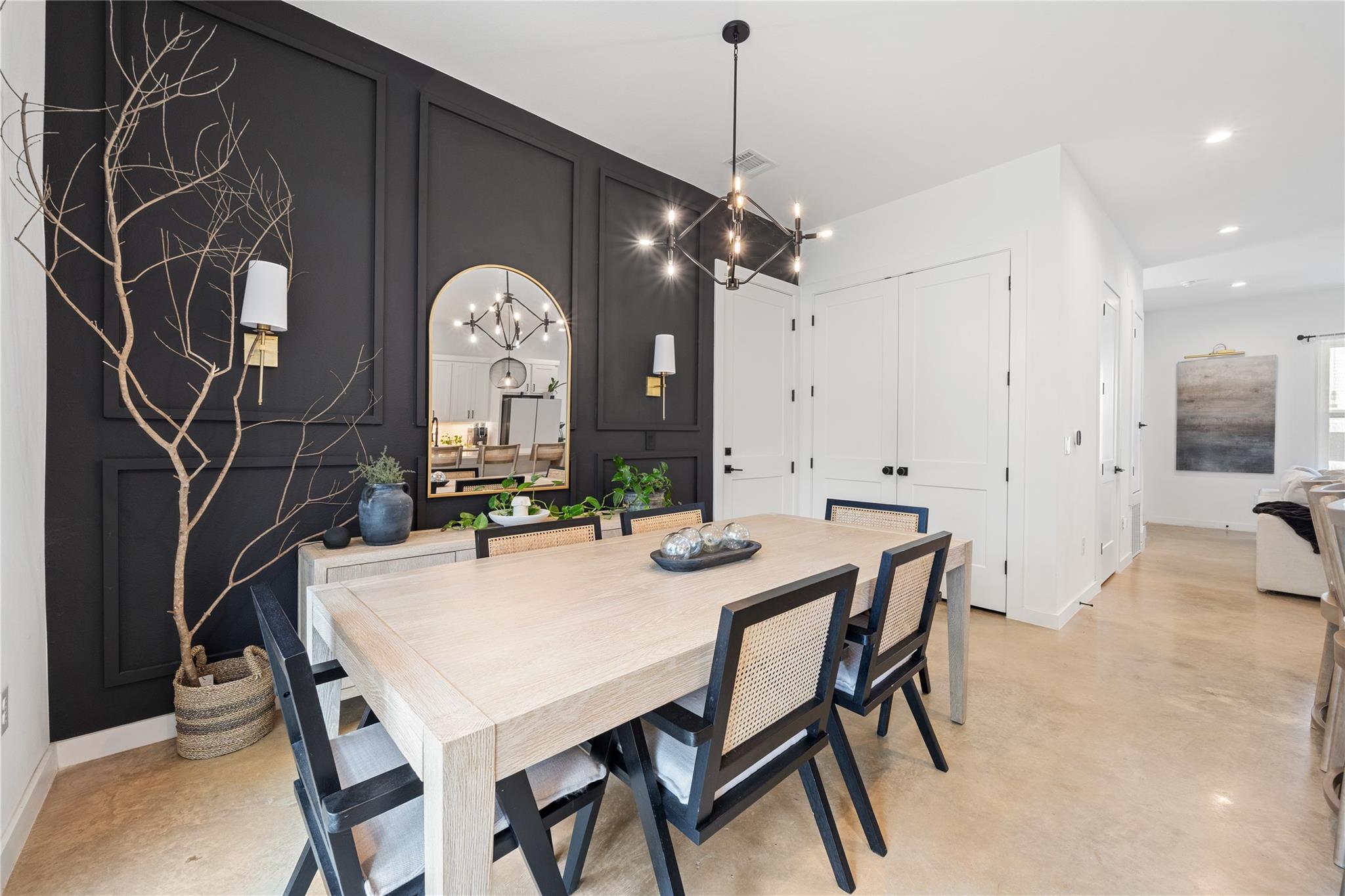 5701 Tura Ln # 1, Austin, TX 78721