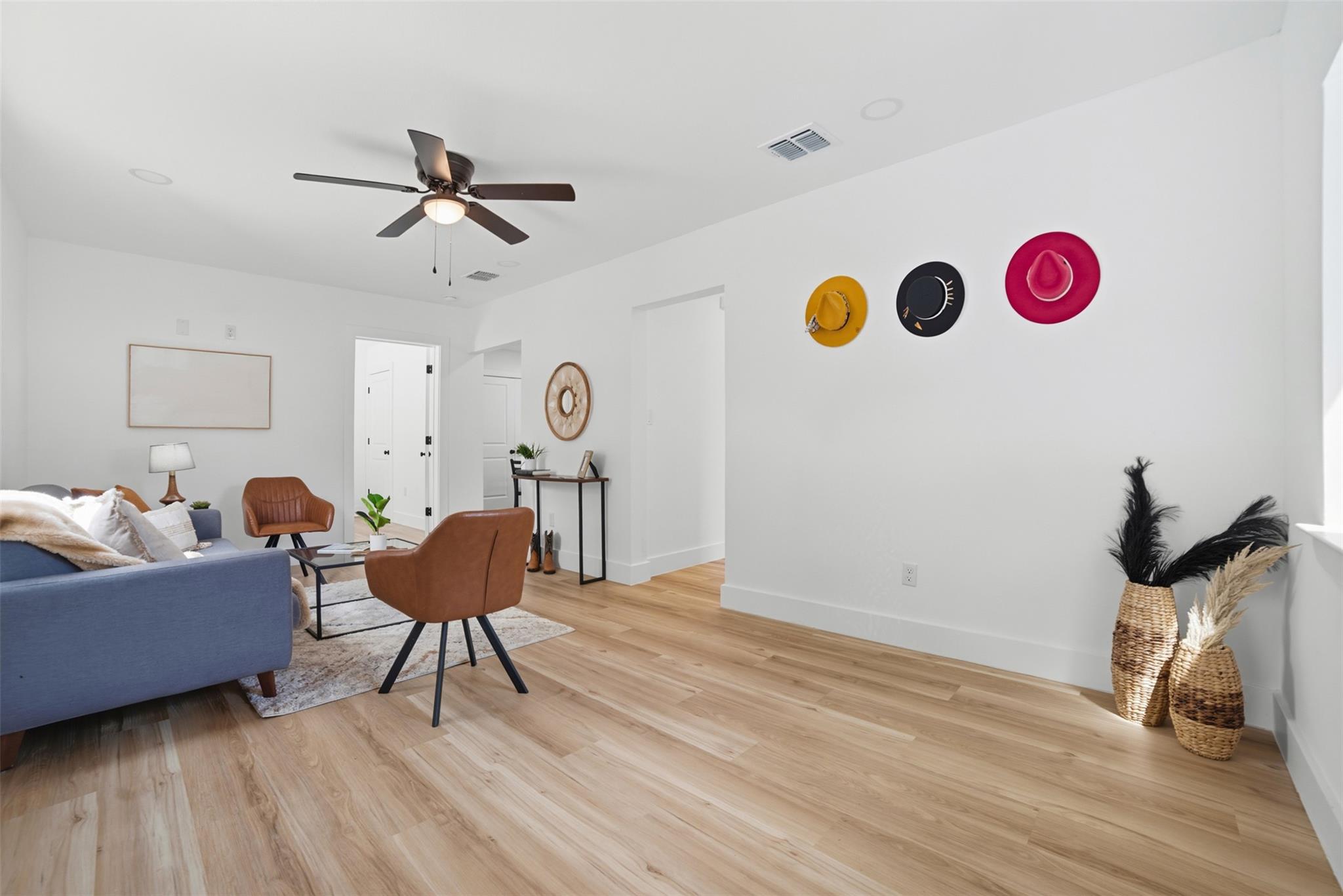 711 Fir Ln, Lockhart, TX 78644