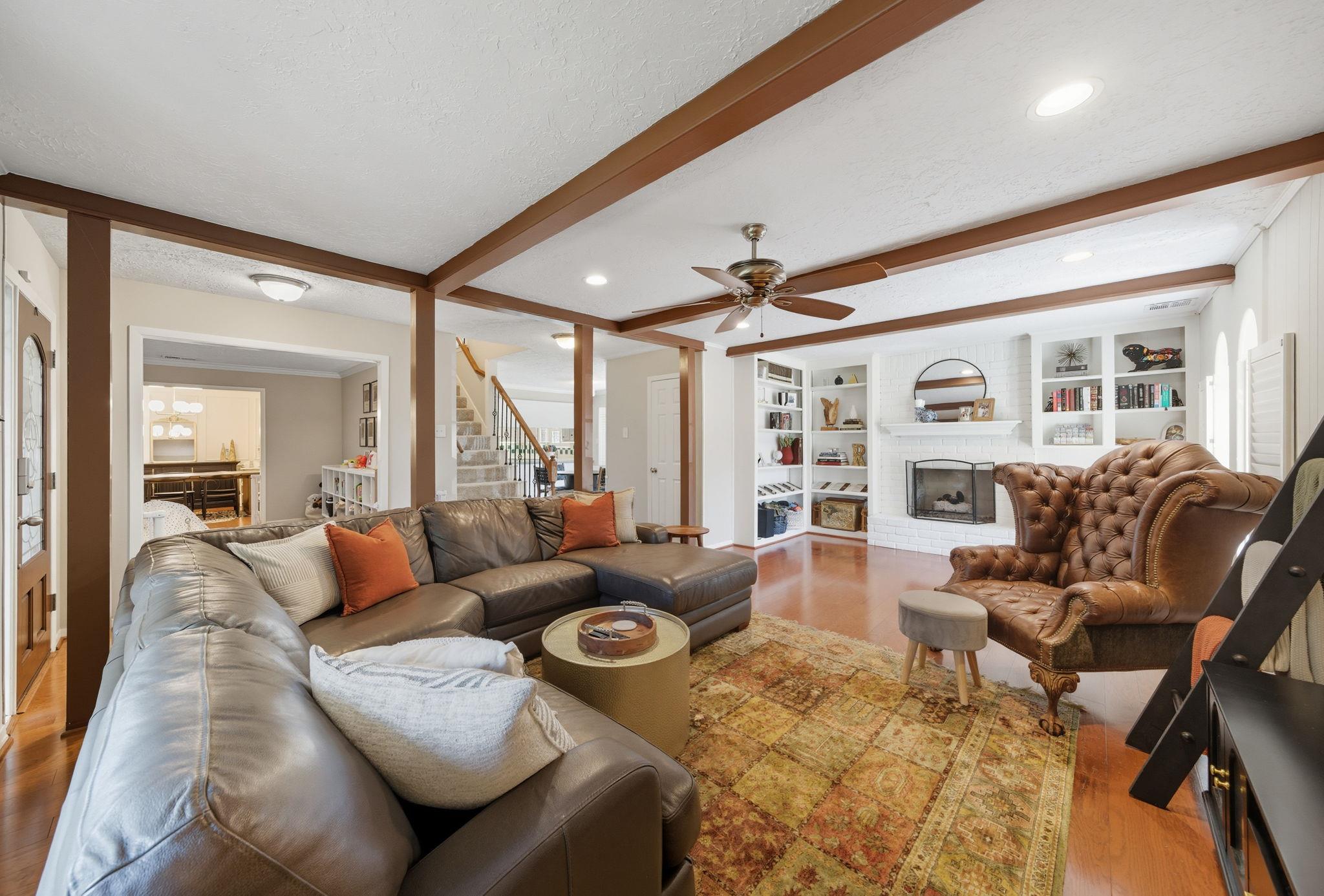 27281 Jimmy Ln, Conroe, TX 77385