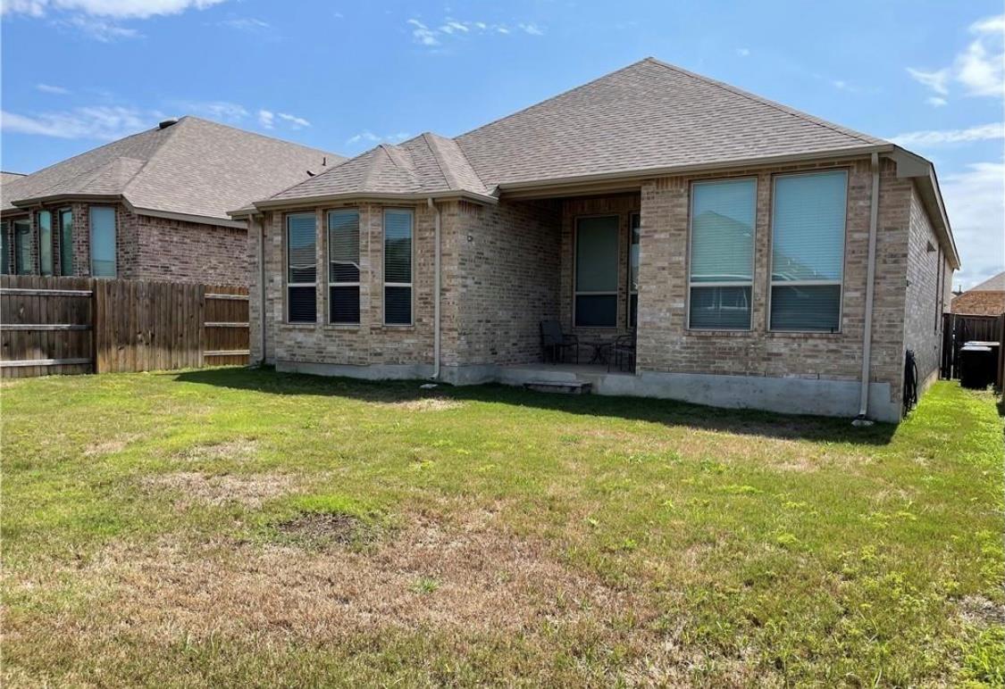 148 Emerald Green Rd, San Marcos, TX 78666