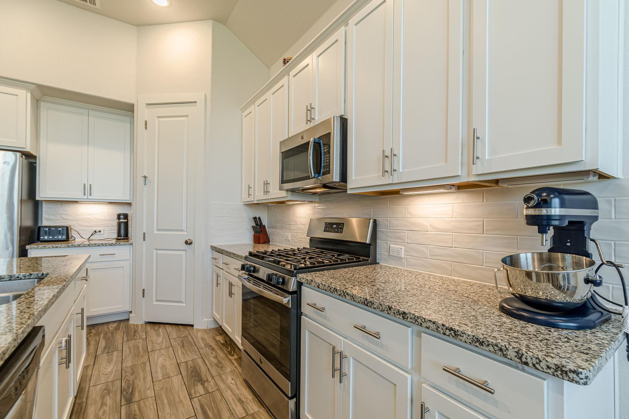 148 Emerald Green Rd, San Marcos, TX 78666