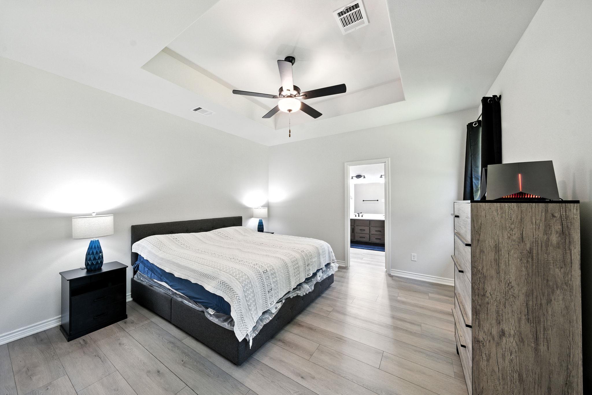 105 Rim Rock Rd, Huntsville, TX 77340