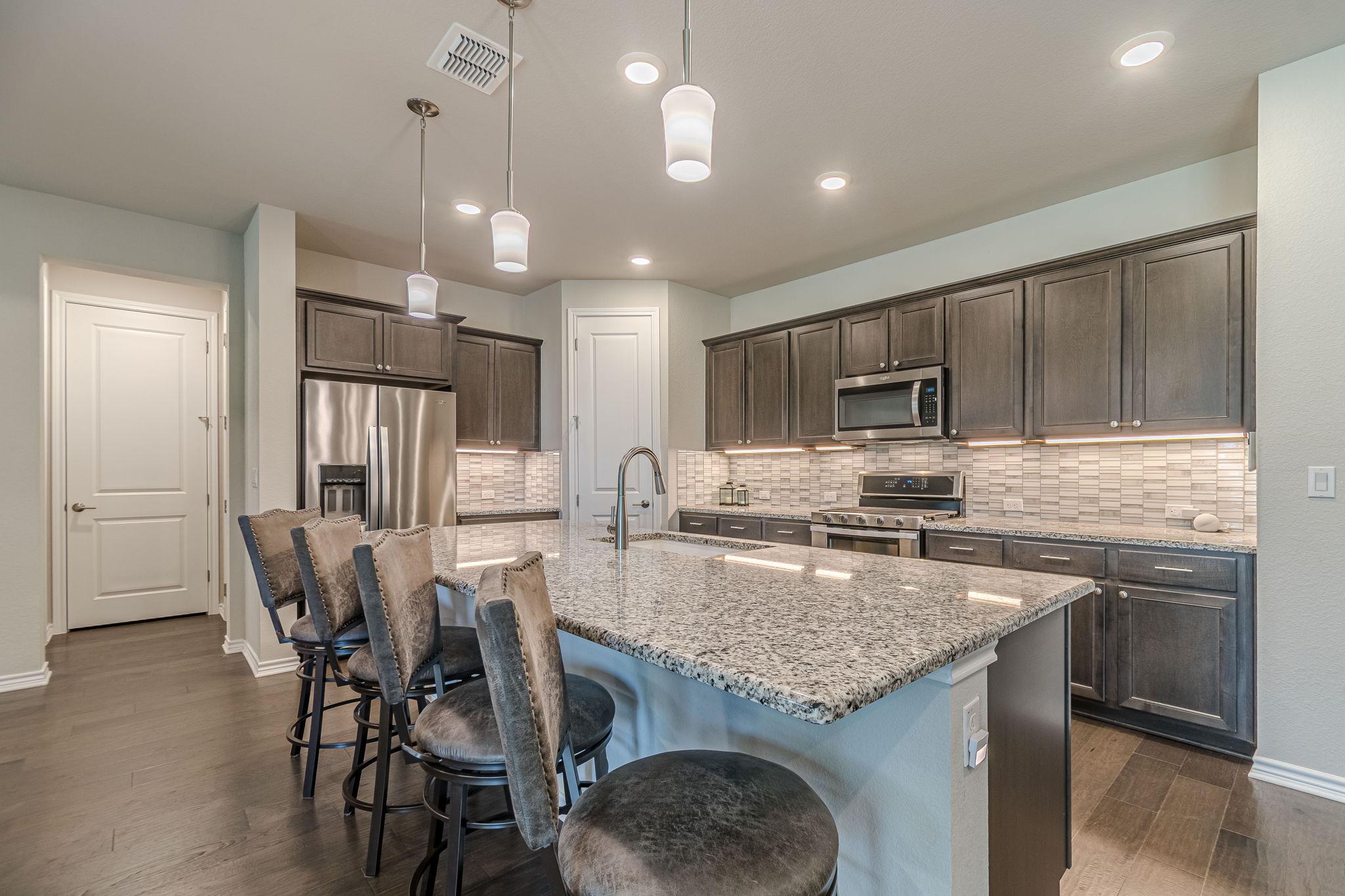 318 Dancing Oak Ln # 104, San Marcos, TX 78666