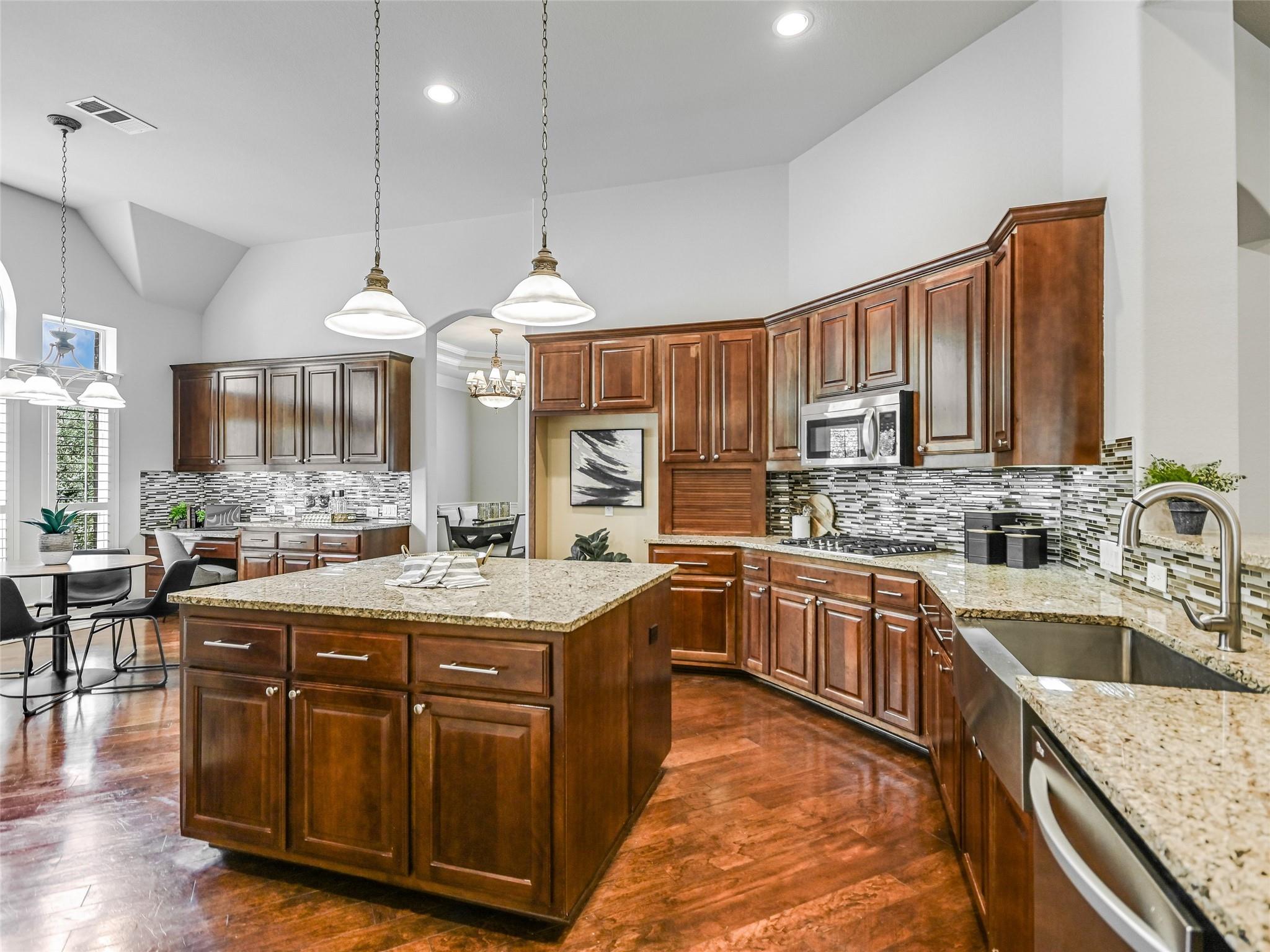 2012 Val Verde Dr, Austin, TX 78732