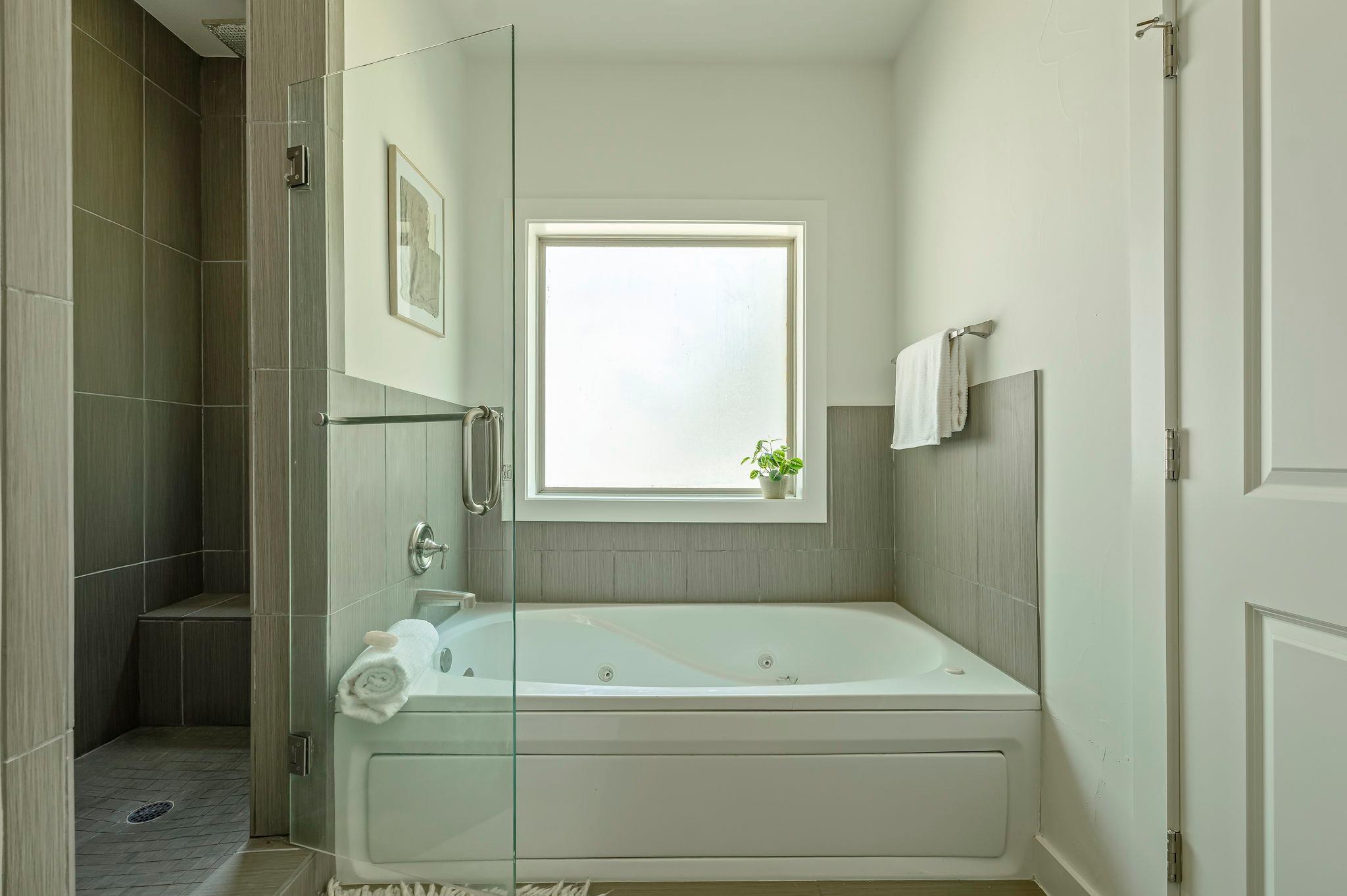 936 E 50th St, Austin, TX 78751