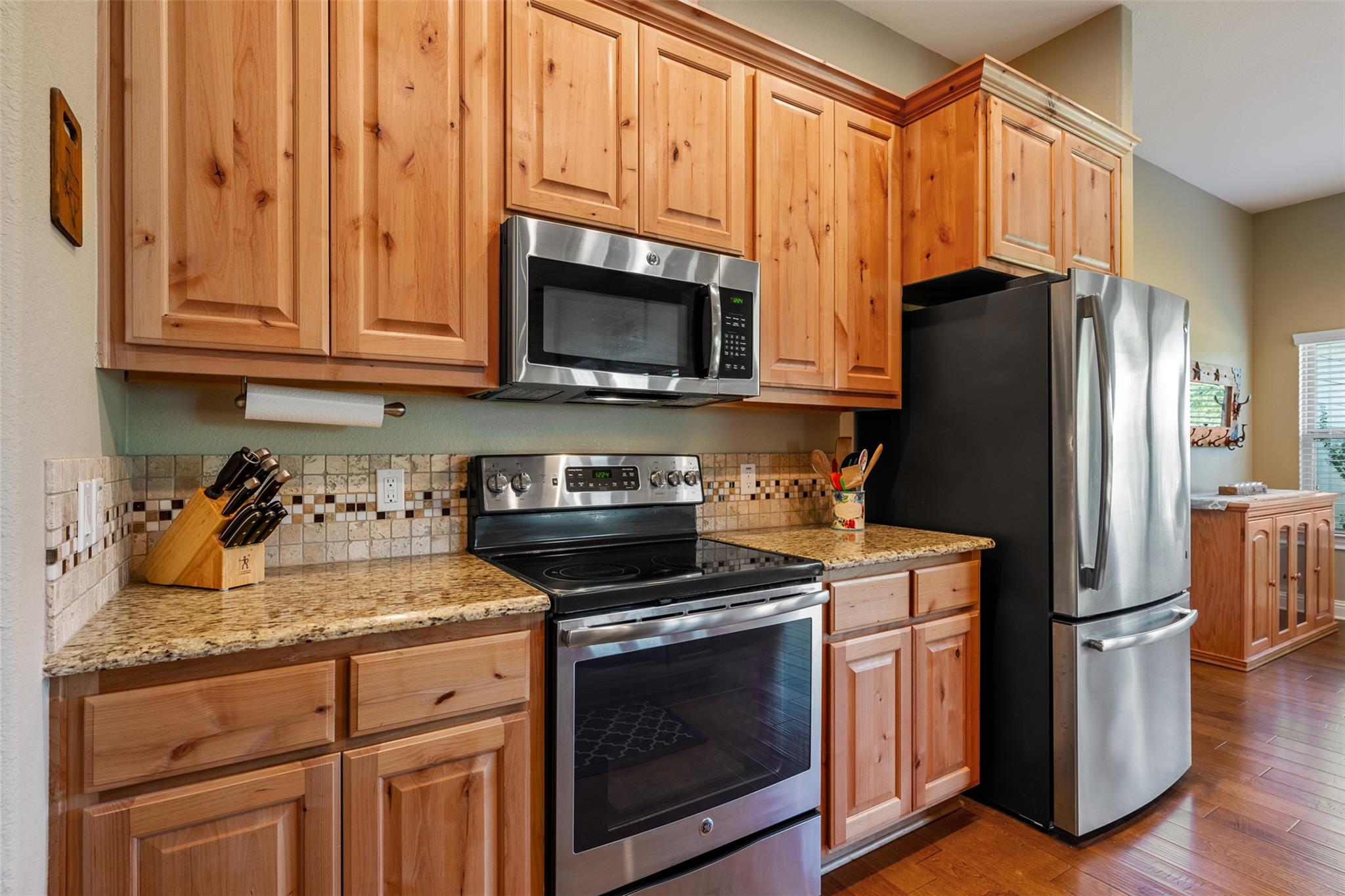 201 Campo Colinas Dr, Bertram, TX 78605