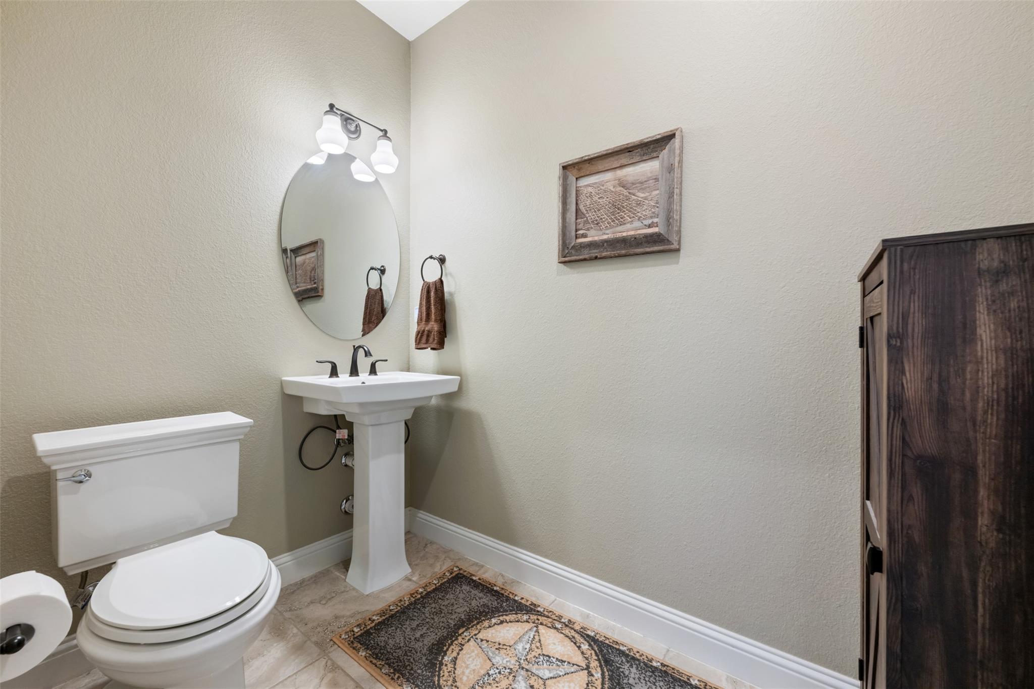 201 Campo Colinas Dr, Bertram, TX 78605