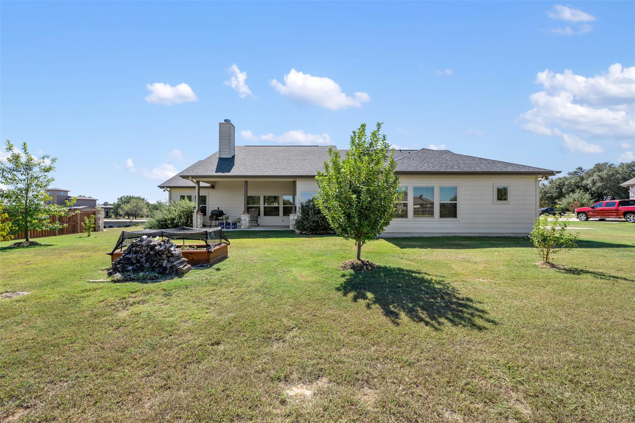 201 Campo Colinas Dr, Bertram, TX 78605