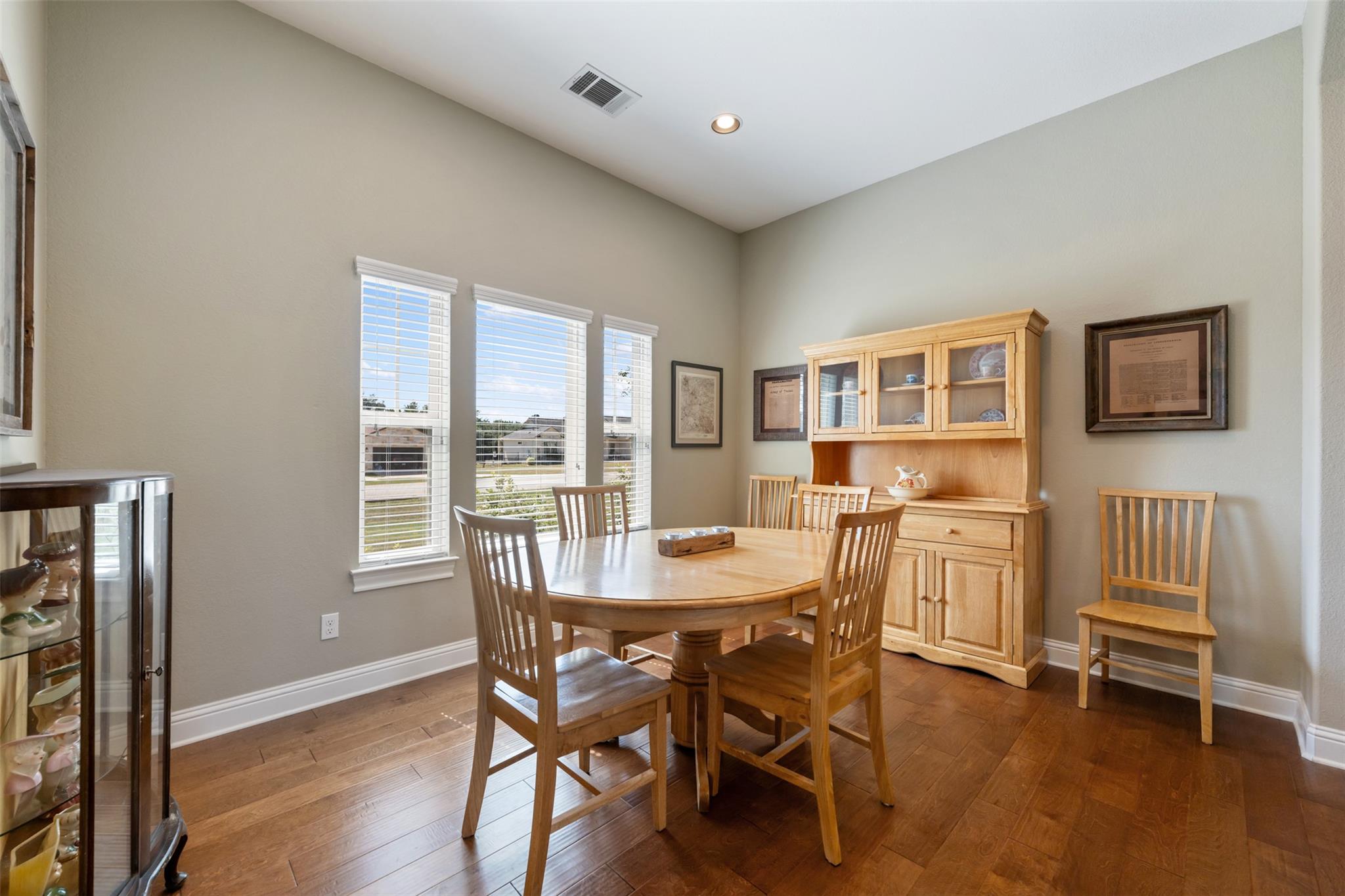 201 Campo Colinas Dr, Bertram, TX 78605