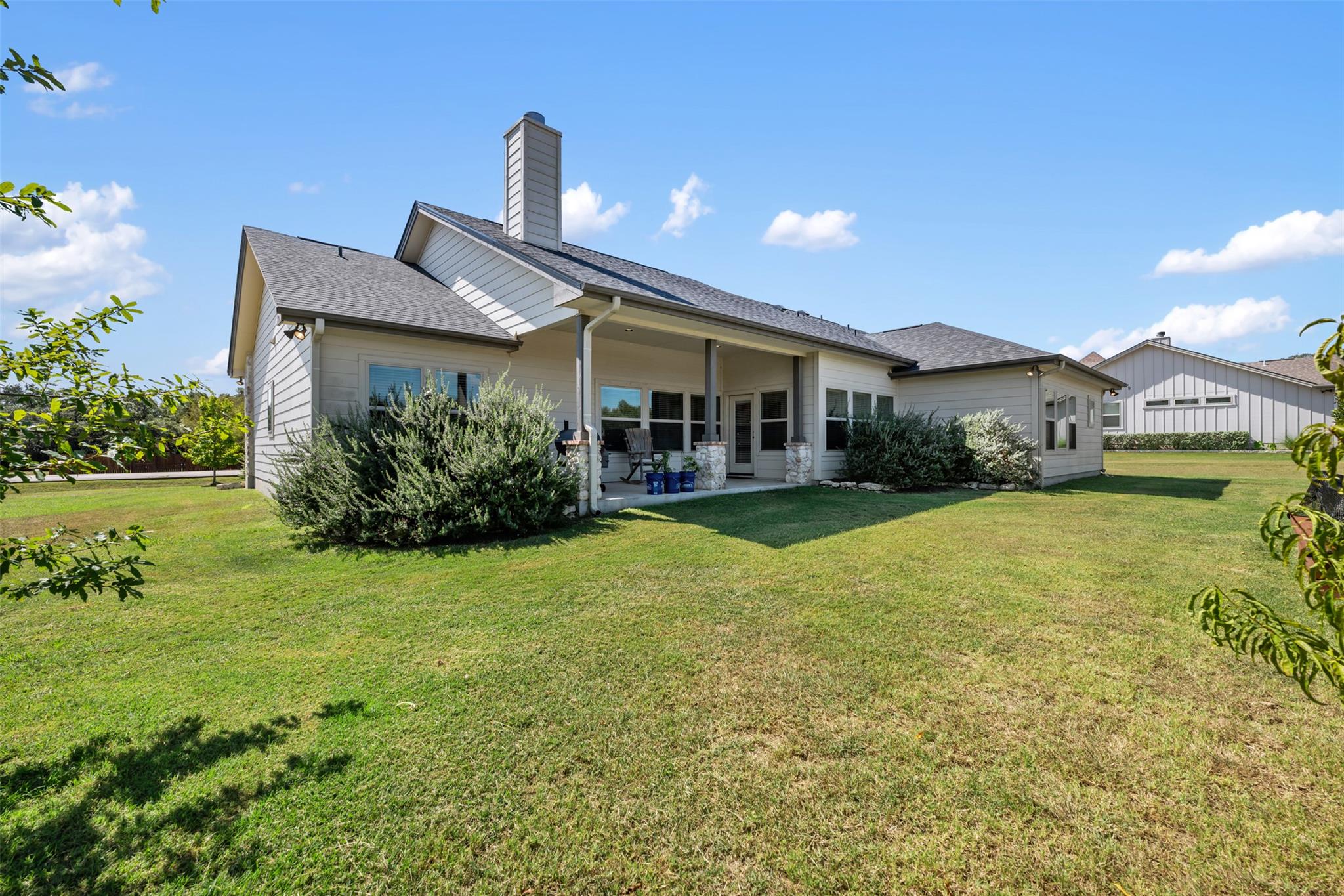 201 Campo Colinas Dr, Bertram, TX 78605