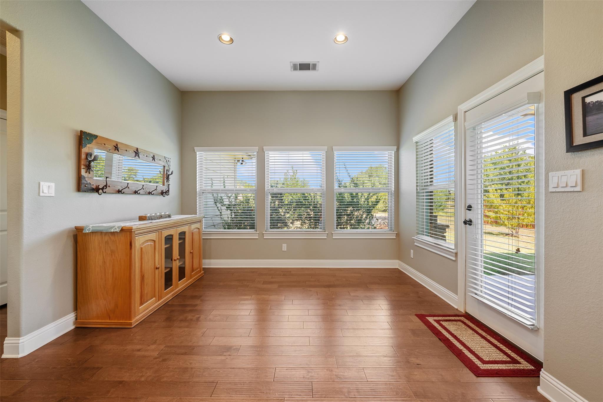 201 Campo Colinas Dr, Bertram, TX 78605