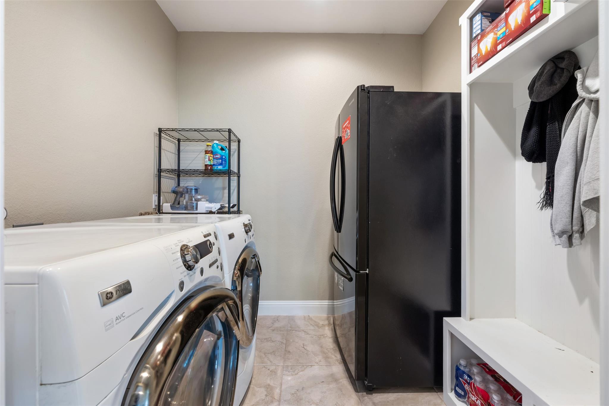 201 Campo Colinas Dr, Bertram, TX 78605