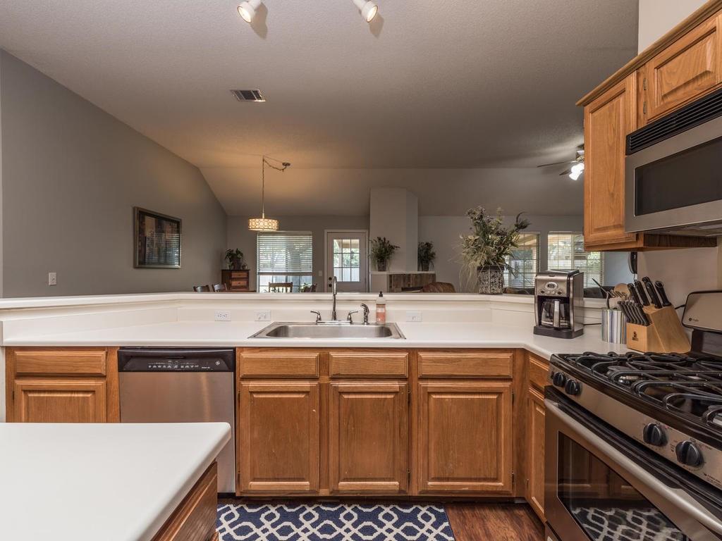 16407 ROCKGATE Dr, Austin, TX 78717