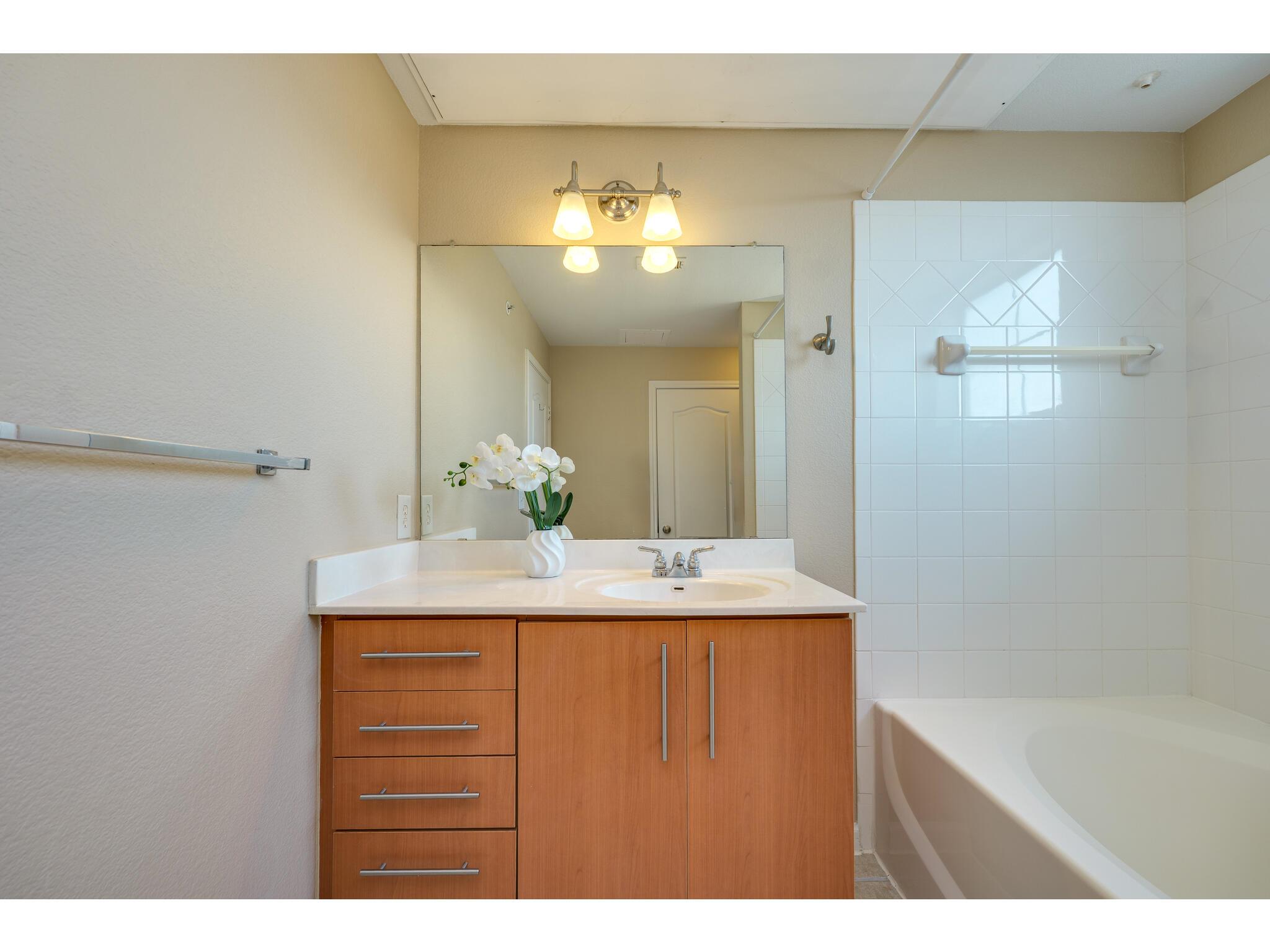 11203 Ranch Road 2222 # 106, Austin, TX 78730