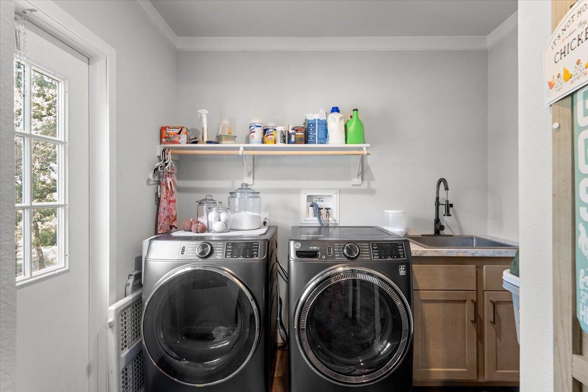 5040 County Road 320, Rockdale, TX 76567