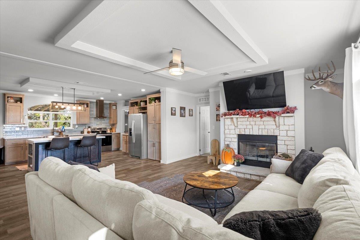 5040 County Road 320, Rockdale, TX 76567