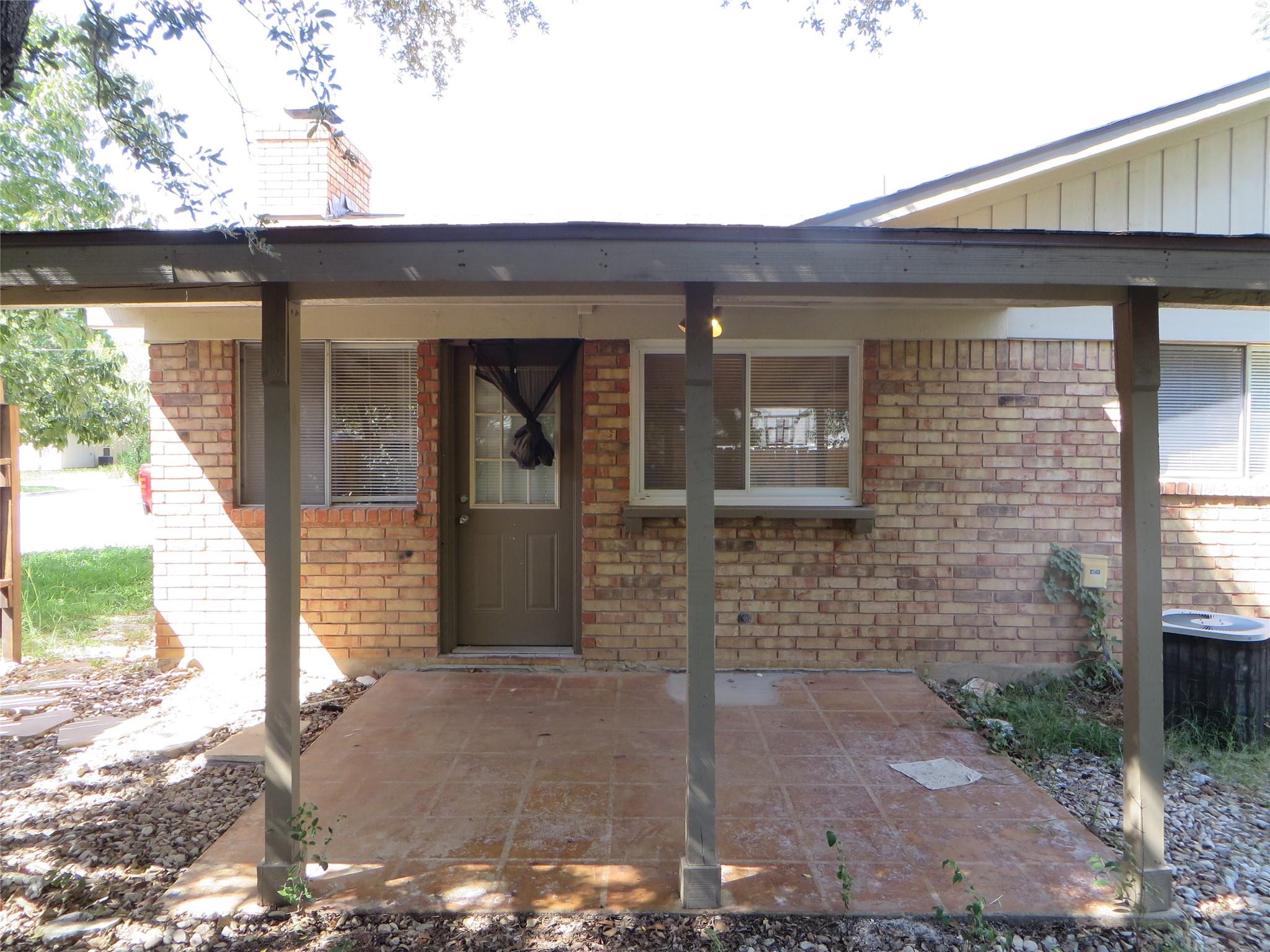 812 RANCH Rd # B, Georgetown, TX 78628