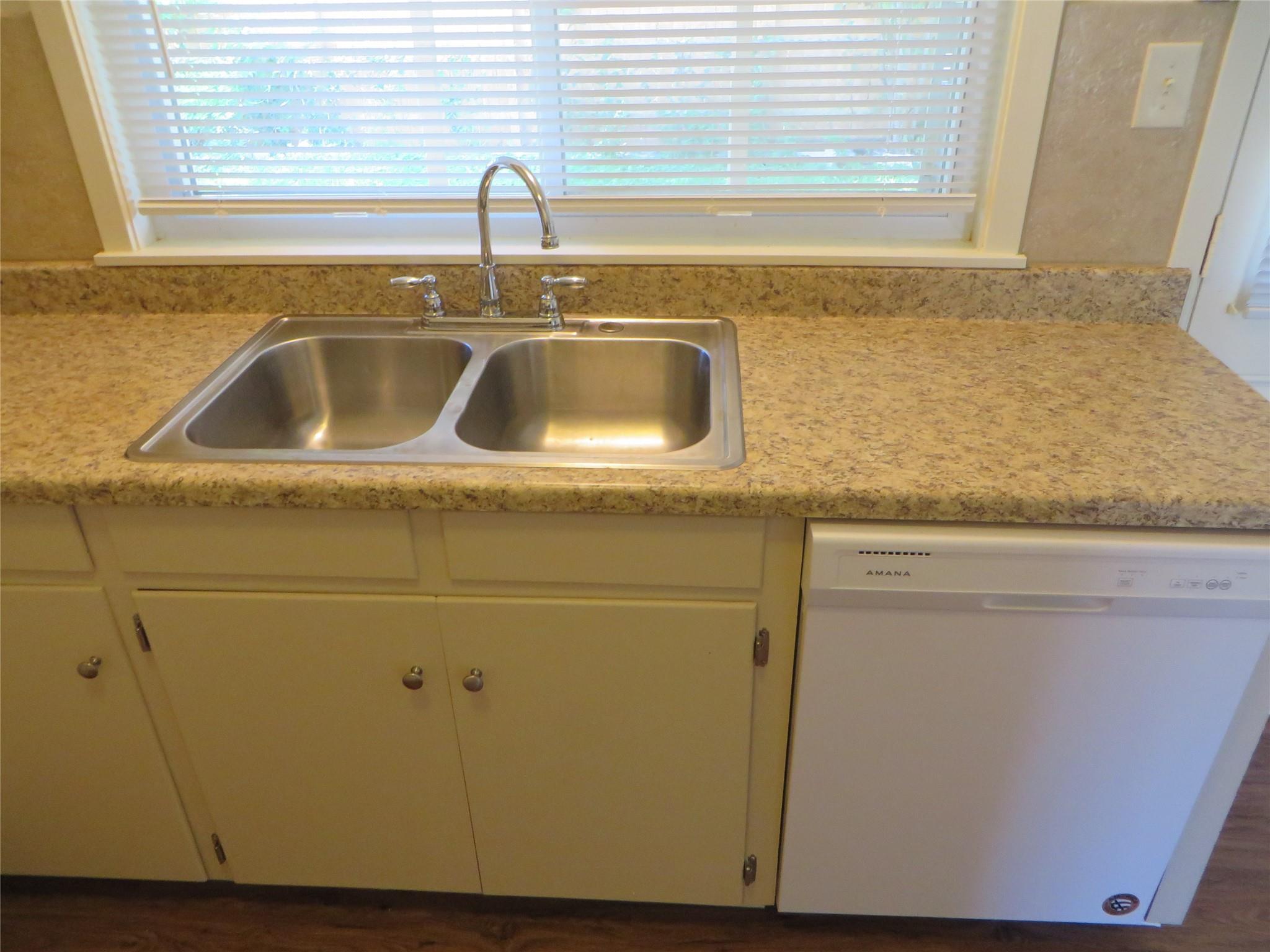 812 RANCH Rd # B, Georgetown, TX 78628