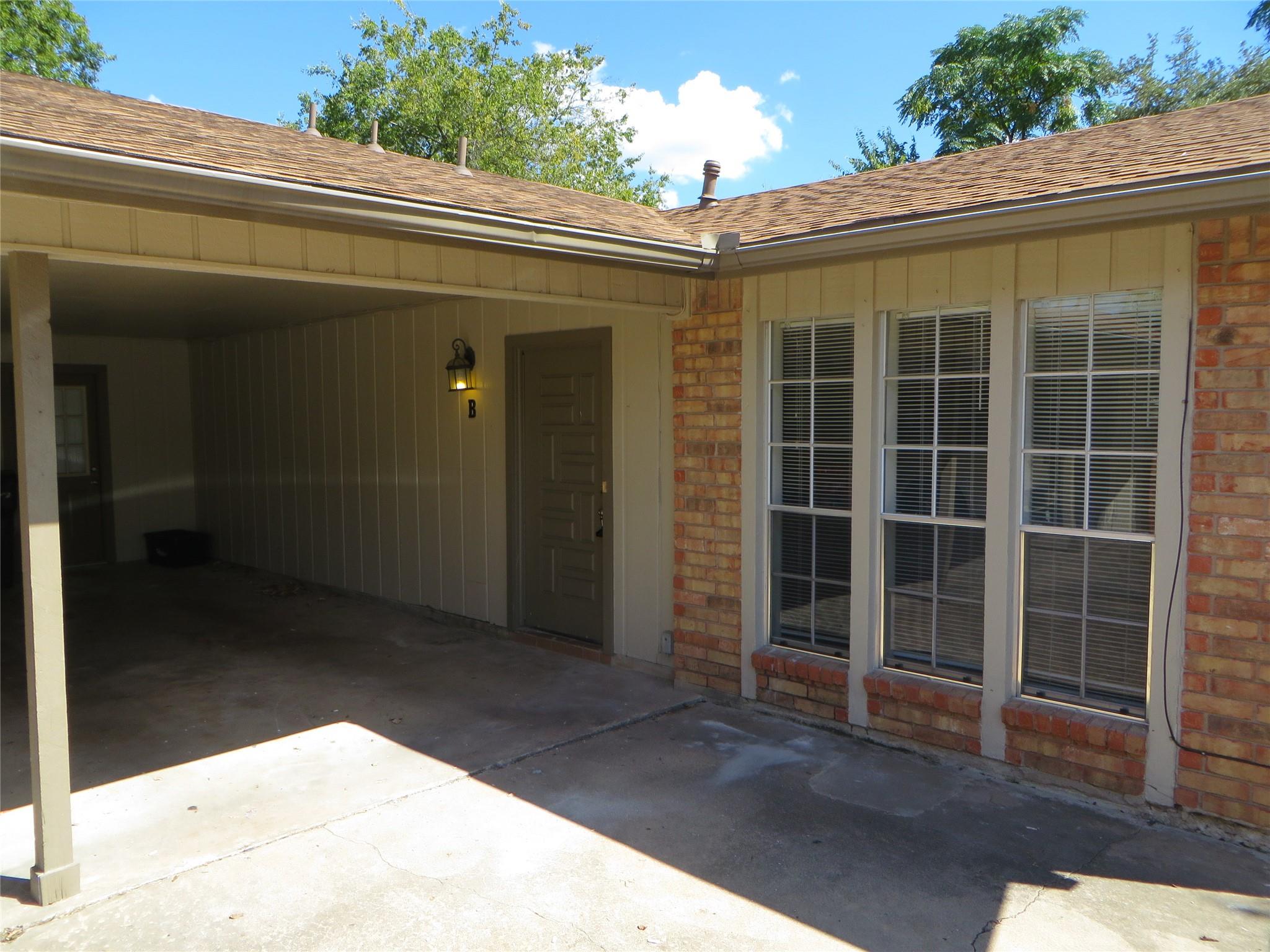 812 RANCH Rd # B, Georgetown, TX 78628
