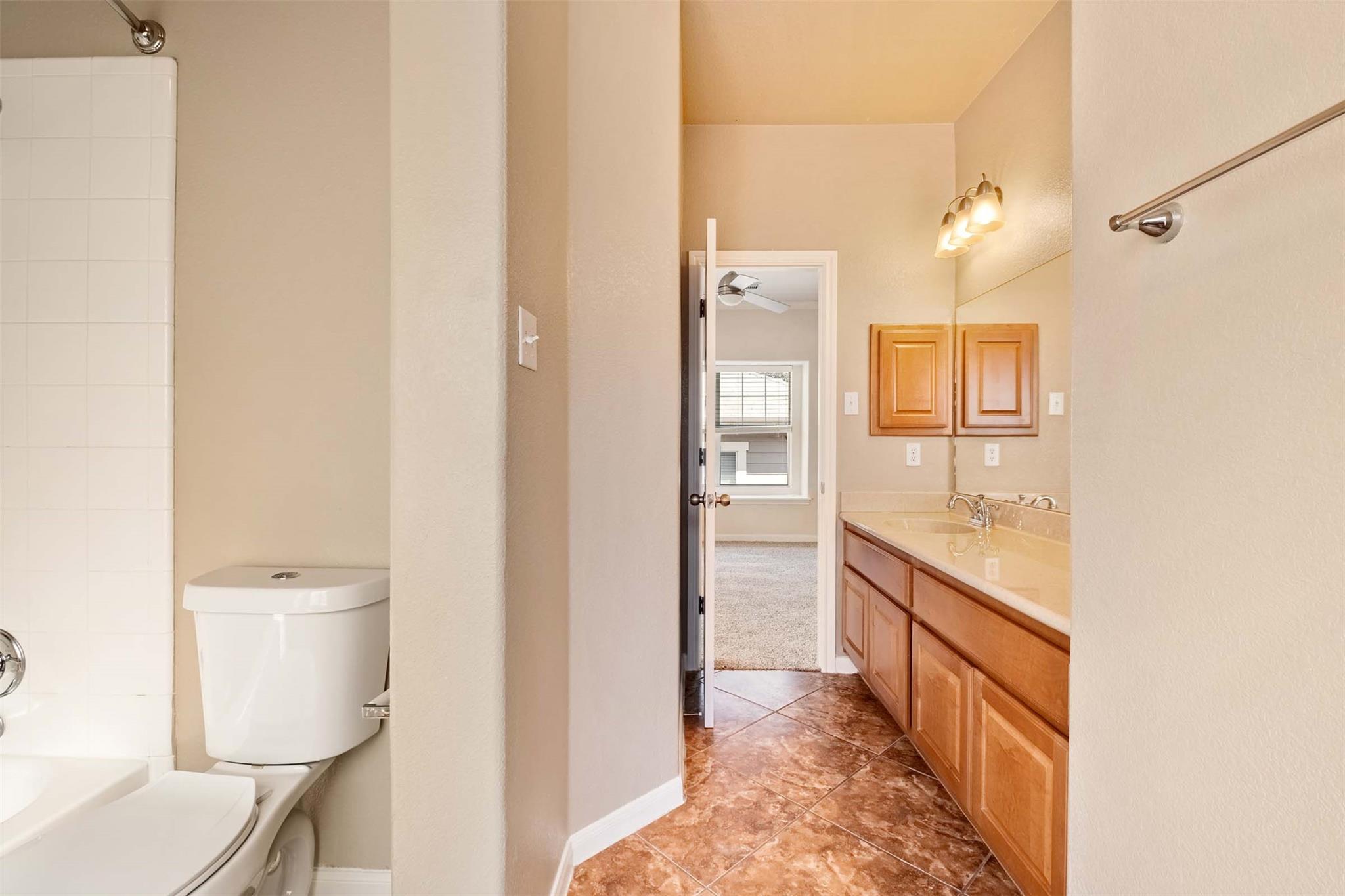 2917 Saville Loop # 5C, Austin, TX 78741