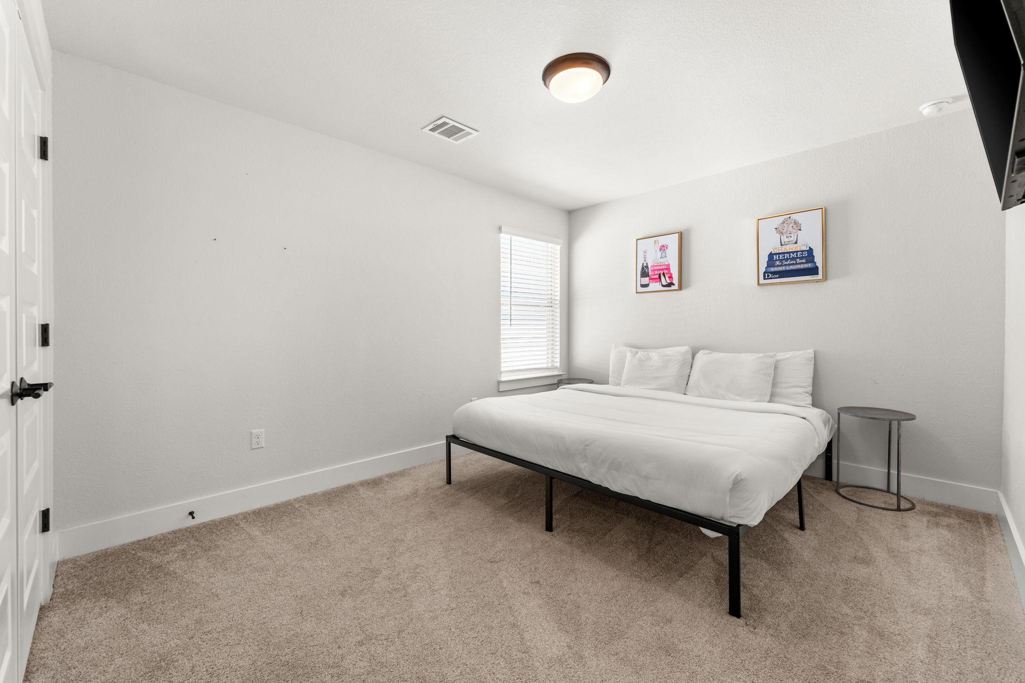 8512 McKamy Dr, Austin, TX 78744