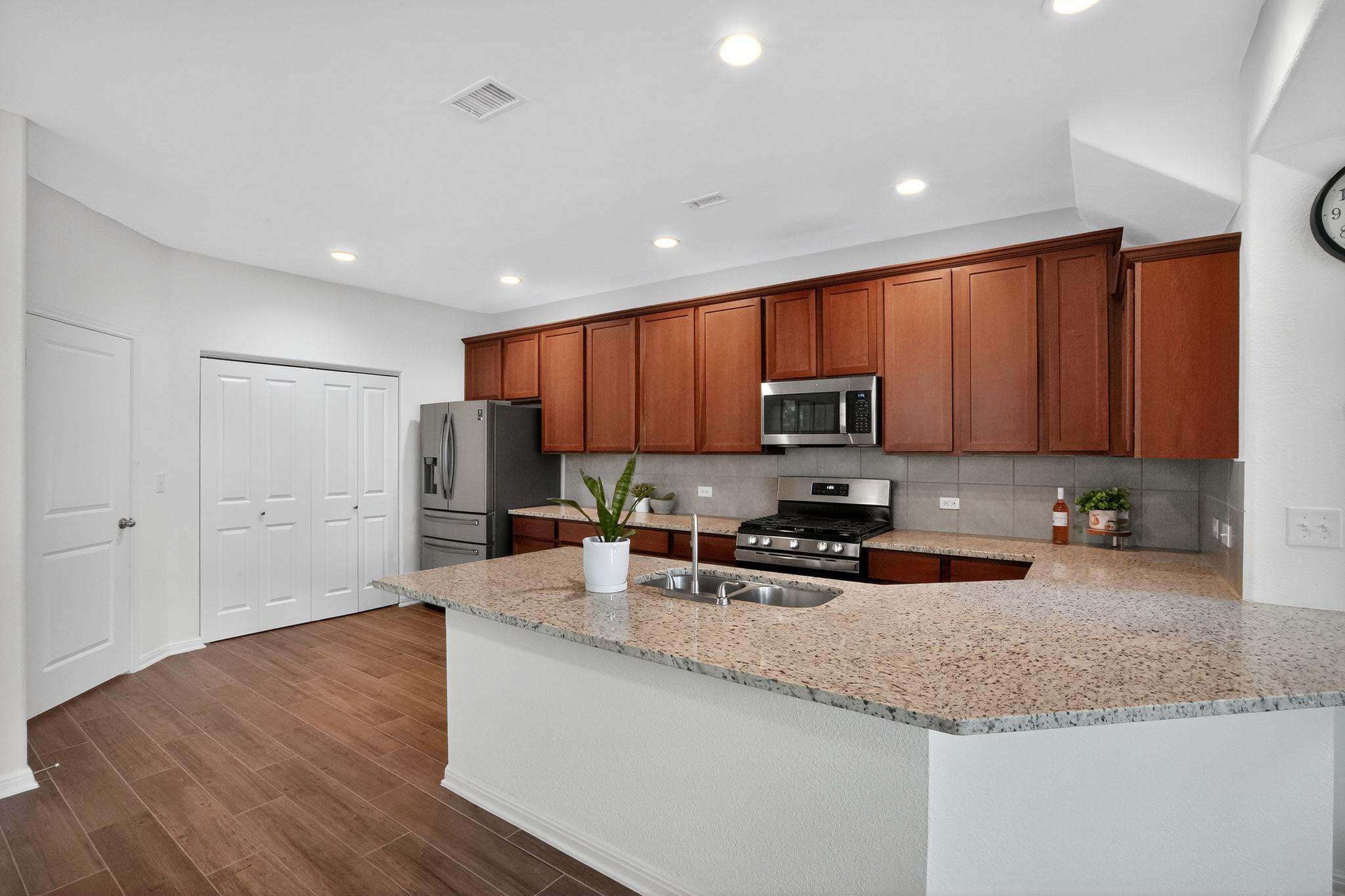 136 Martha Ln, Kyle, TX 78640