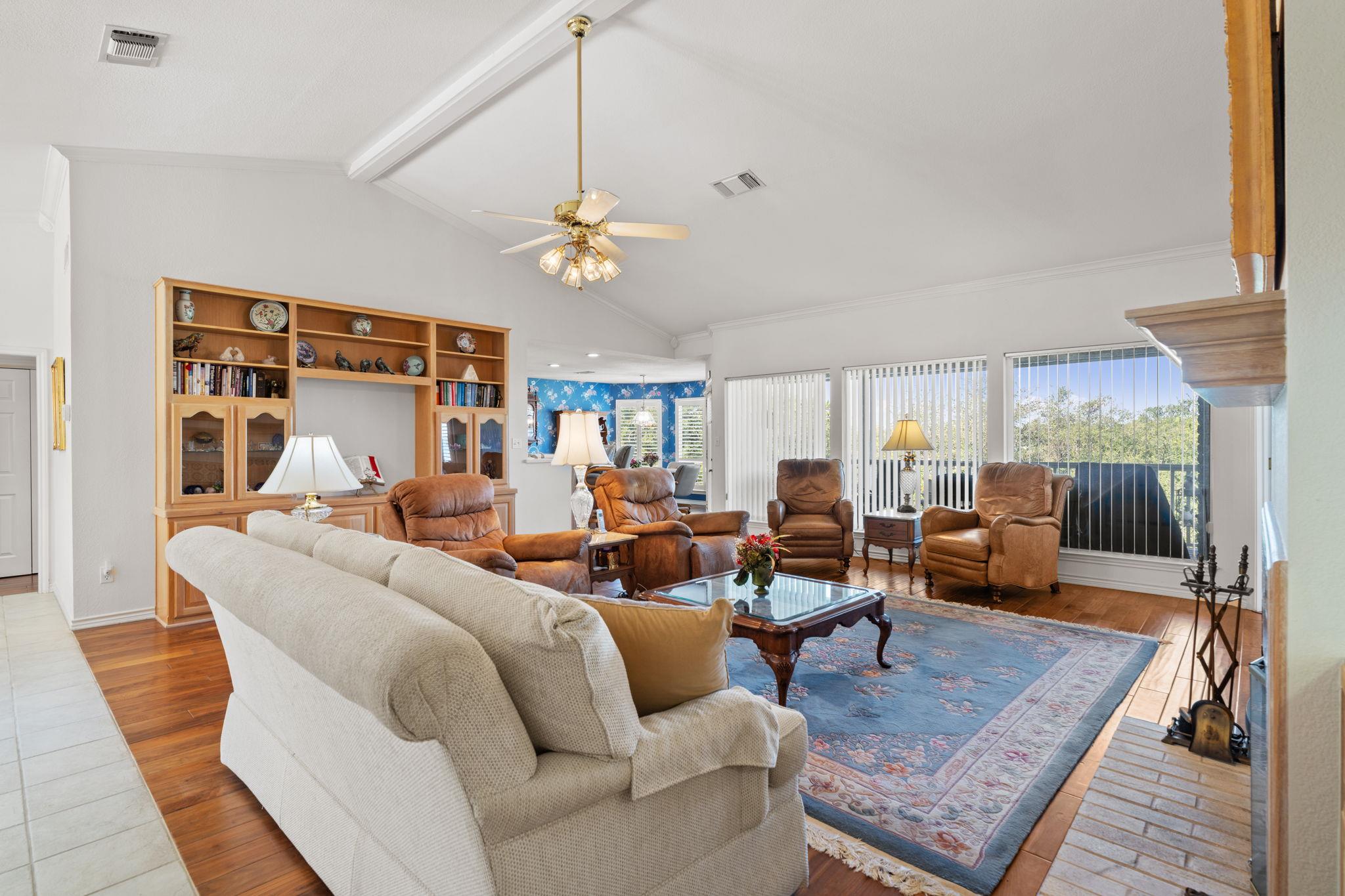 1310 Clayton Nolen Dr, Horseshoe Bay, TX 78657