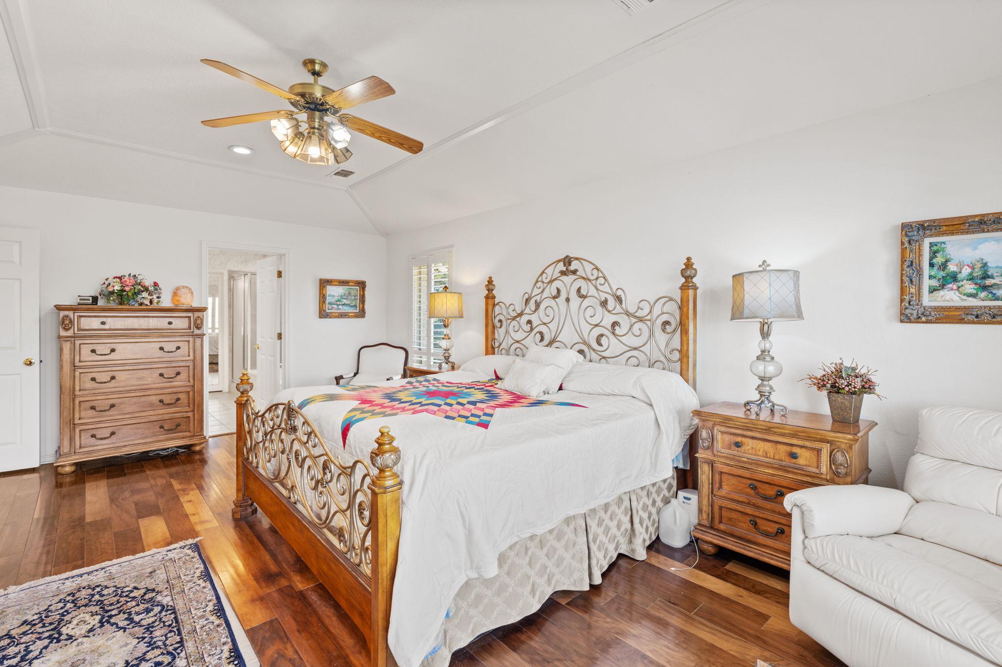 1310 Clayton Nolen Dr, Horseshoe Bay, TX 78657