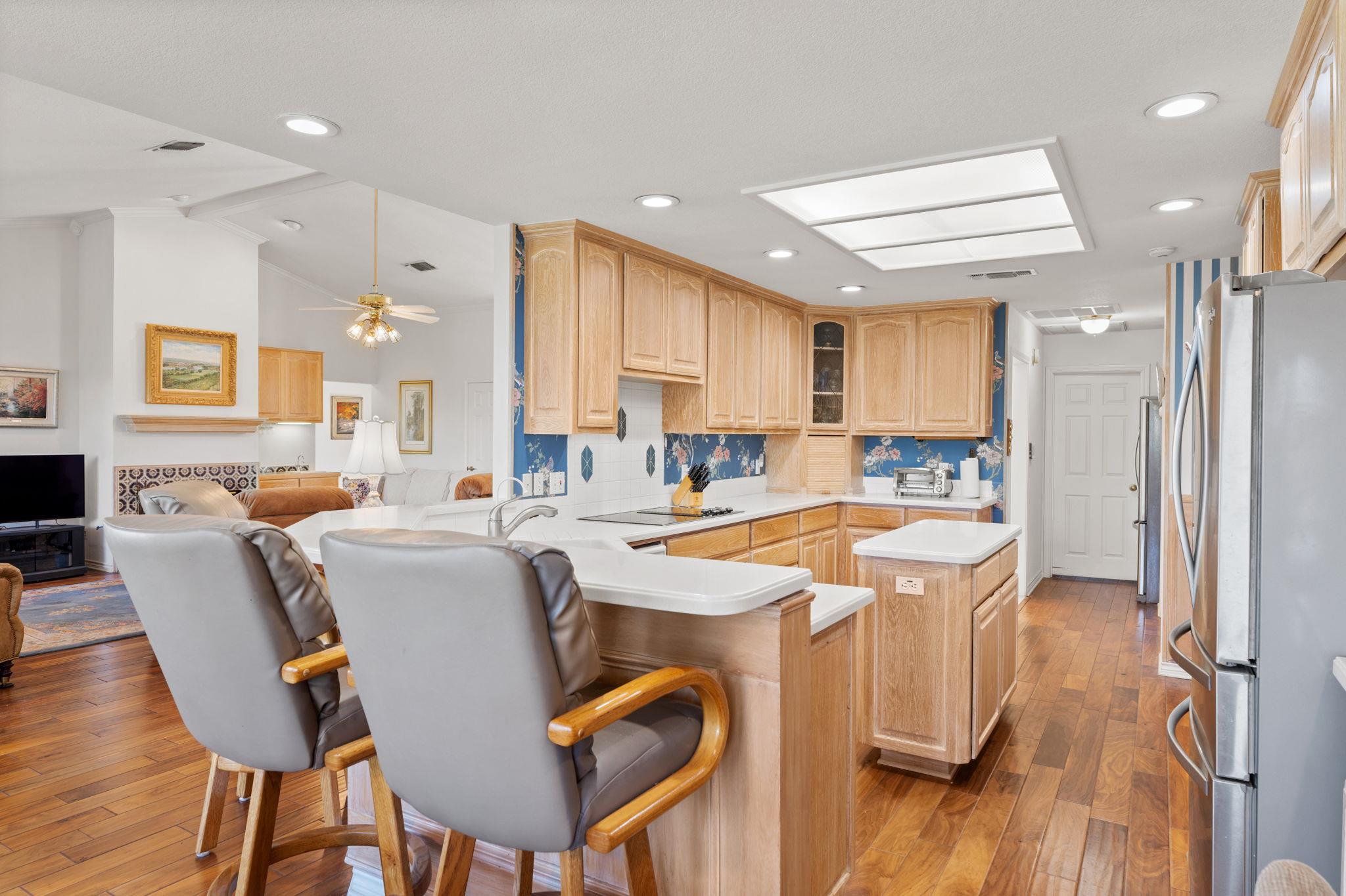 1310 Clayton Nolen Dr, Horseshoe Bay, TX 78657