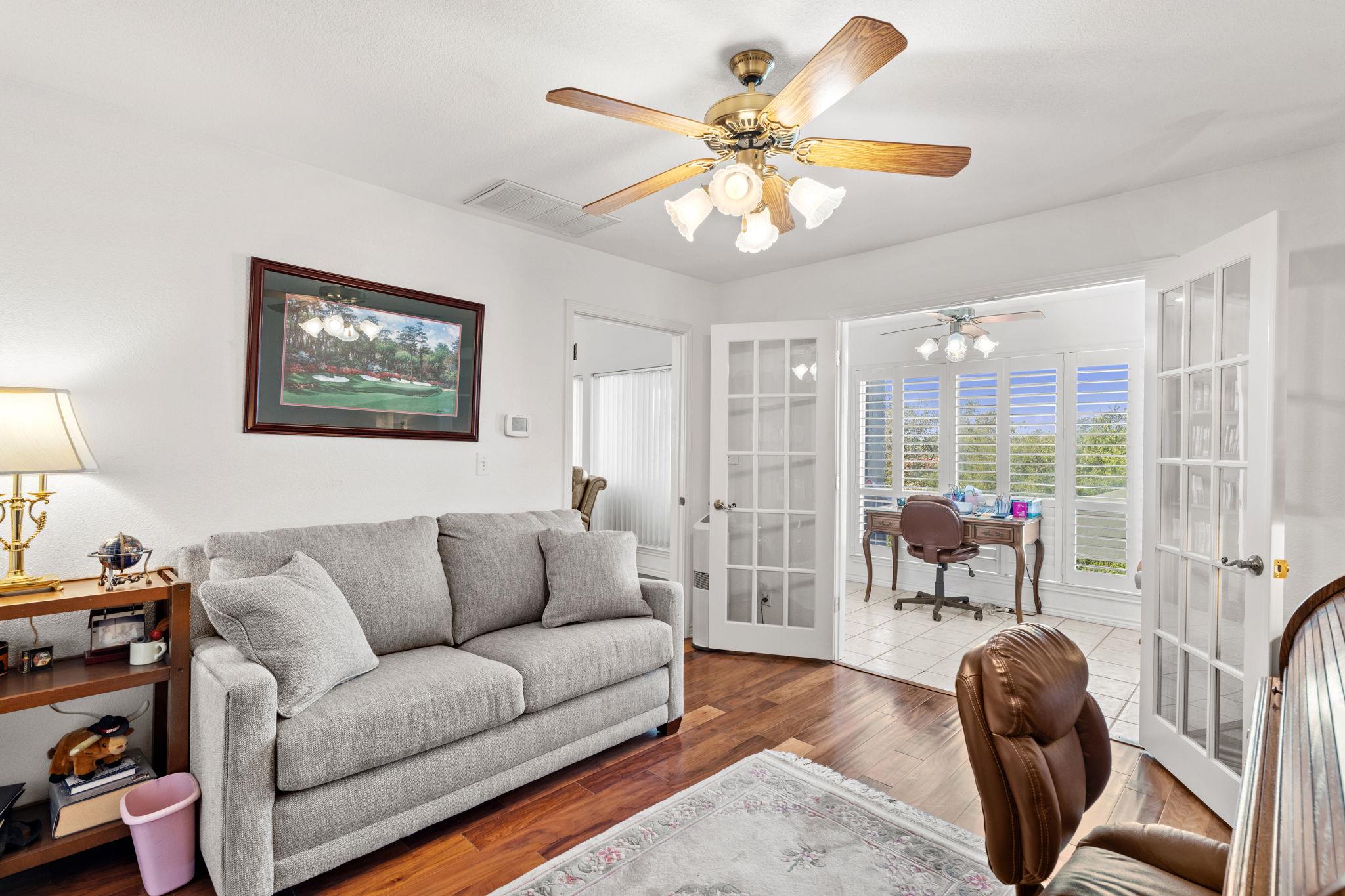 1310 Clayton Nolen Dr, Horseshoe Bay, TX 78657