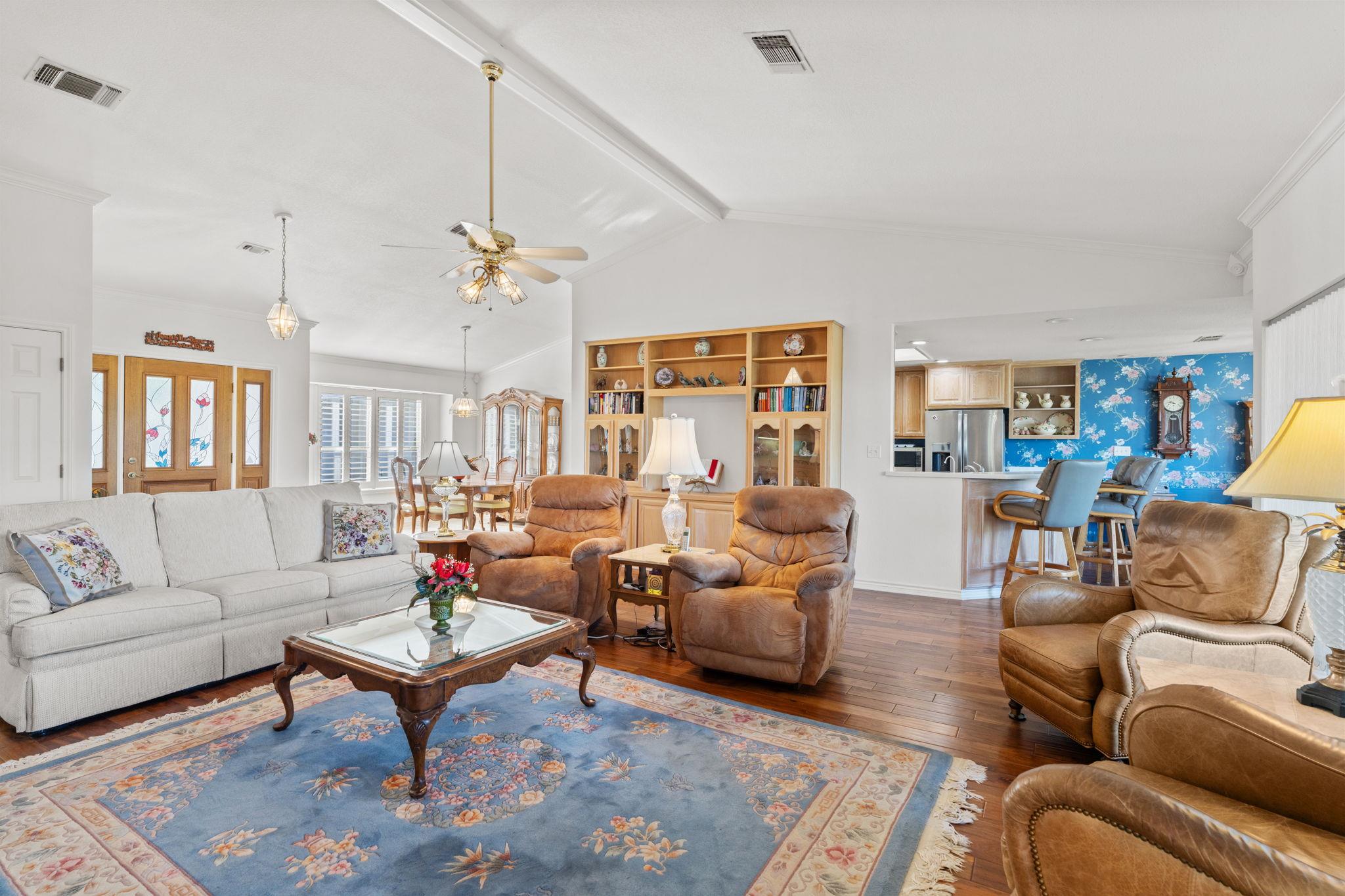 1310 Clayton Nolen Dr, Horseshoe Bay, TX 78657