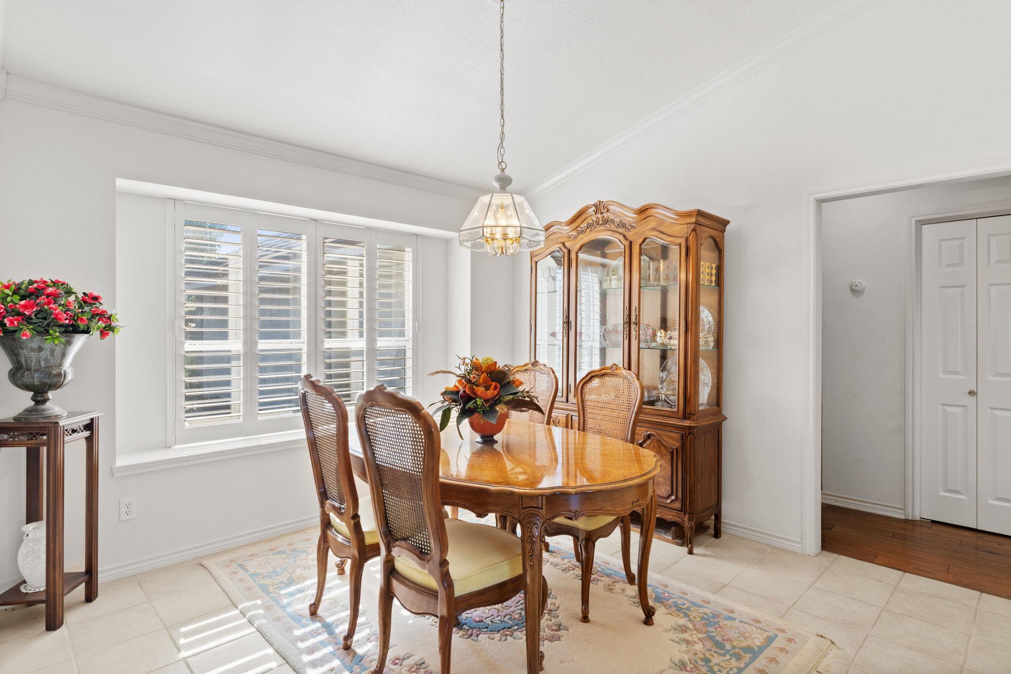 1310 Clayton Nolen Dr, Horseshoe Bay, TX 78657