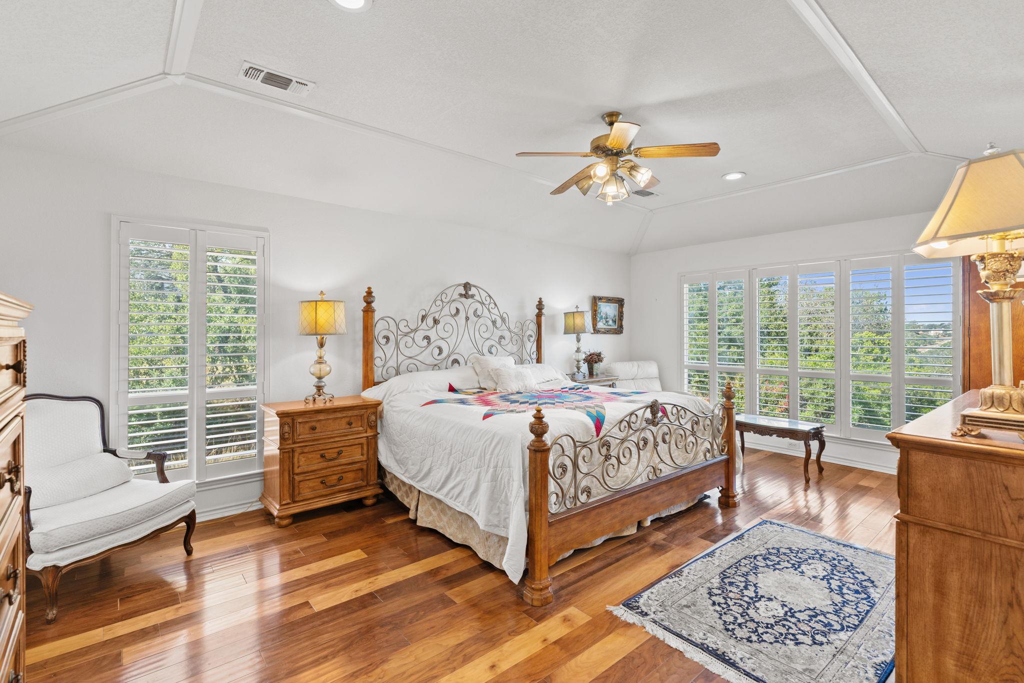 1310 Clayton Nolen Dr, Horseshoe Bay, TX 78657