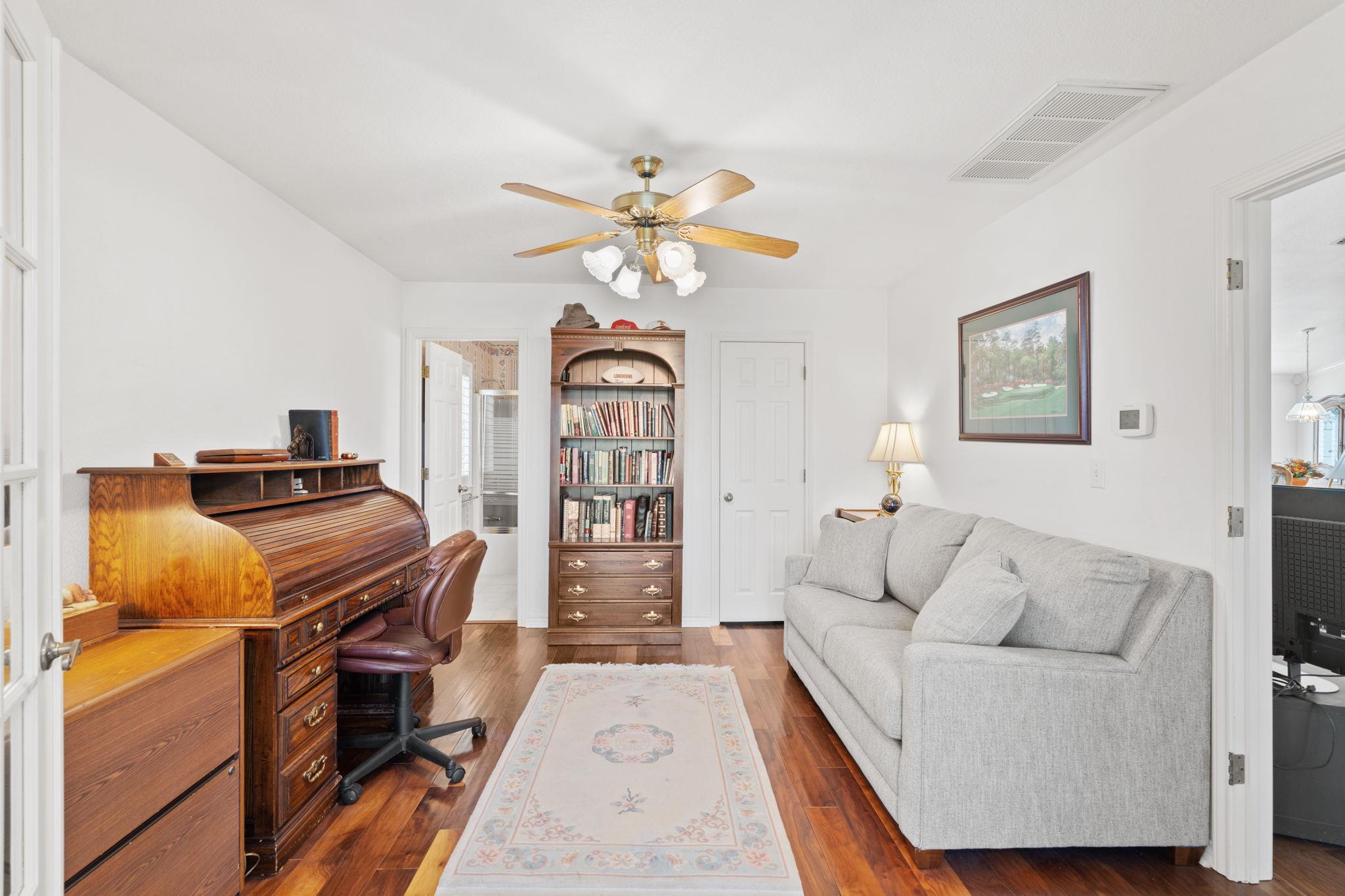 1310 Clayton Nolen Dr, Horseshoe Bay, TX 78657